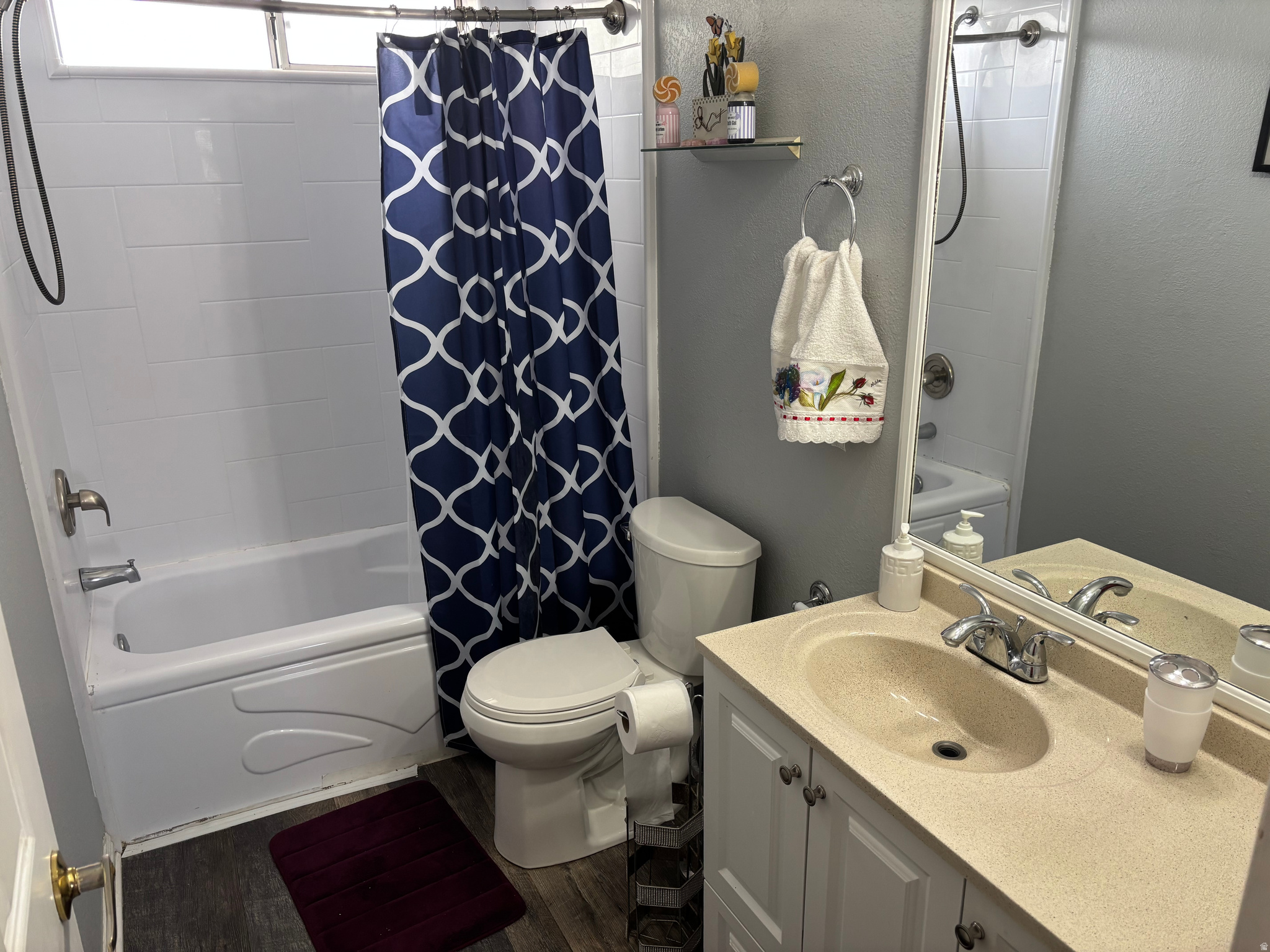 main property photo 14