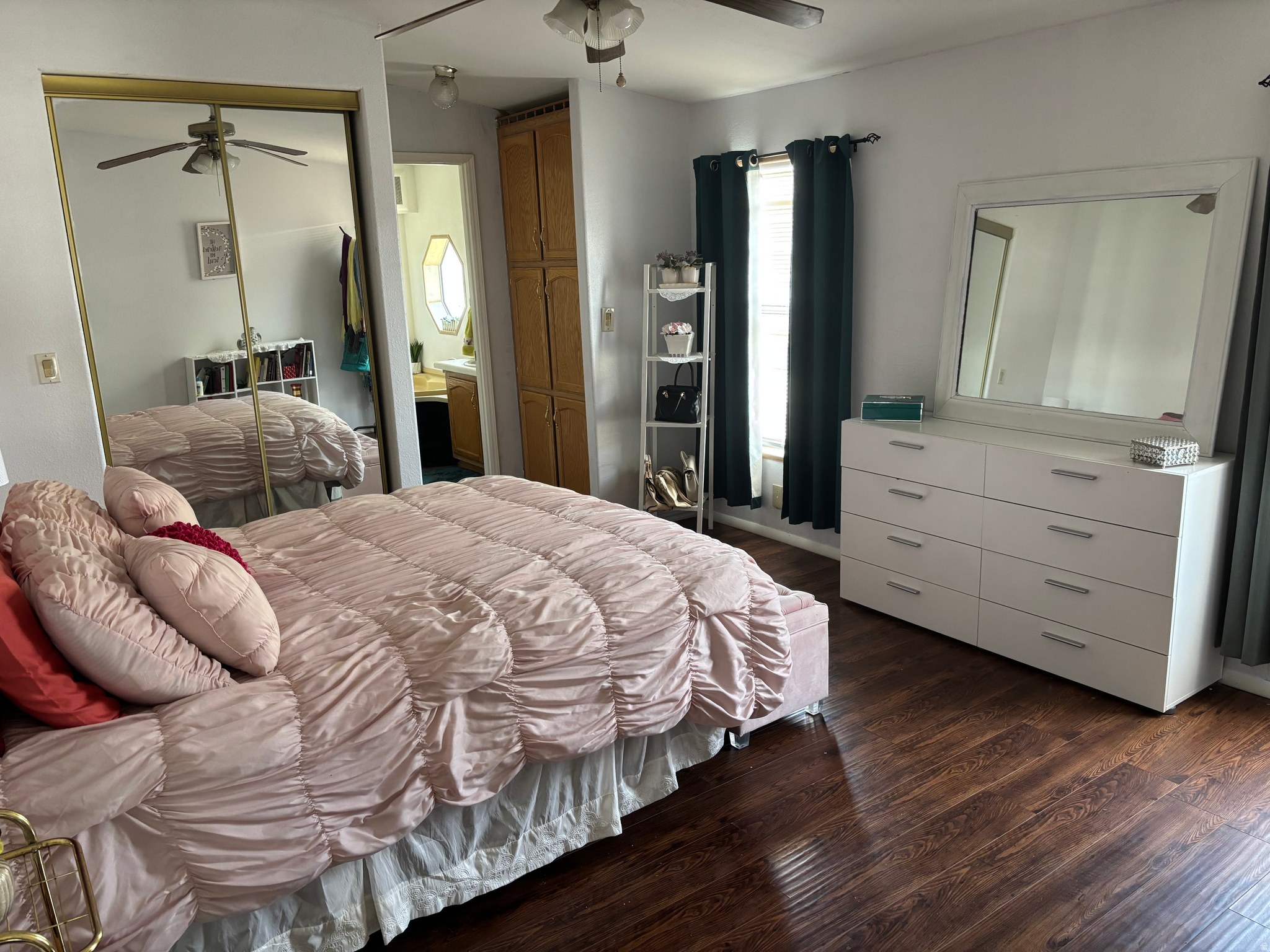 main property photo 8