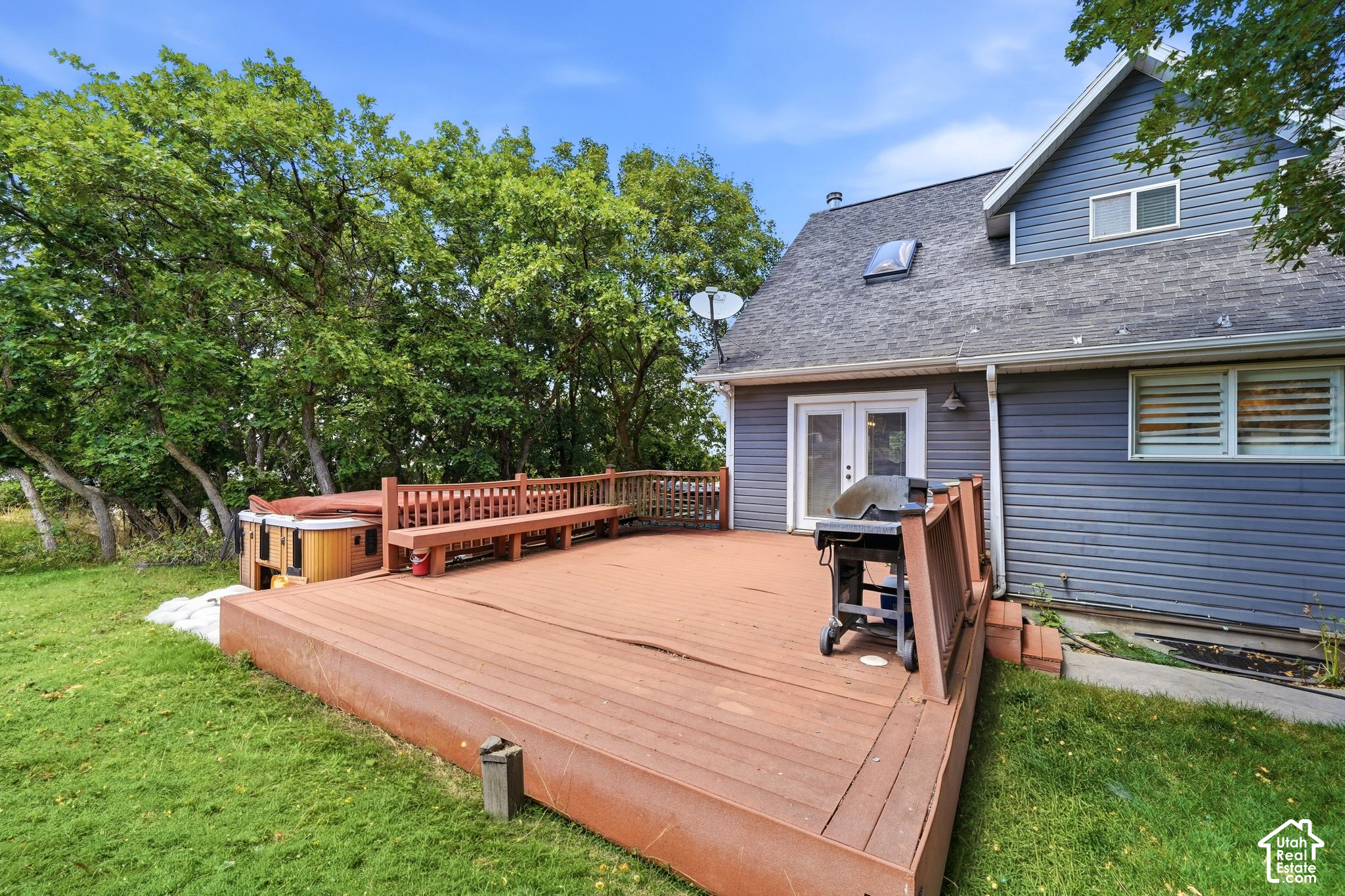 main property photo 21