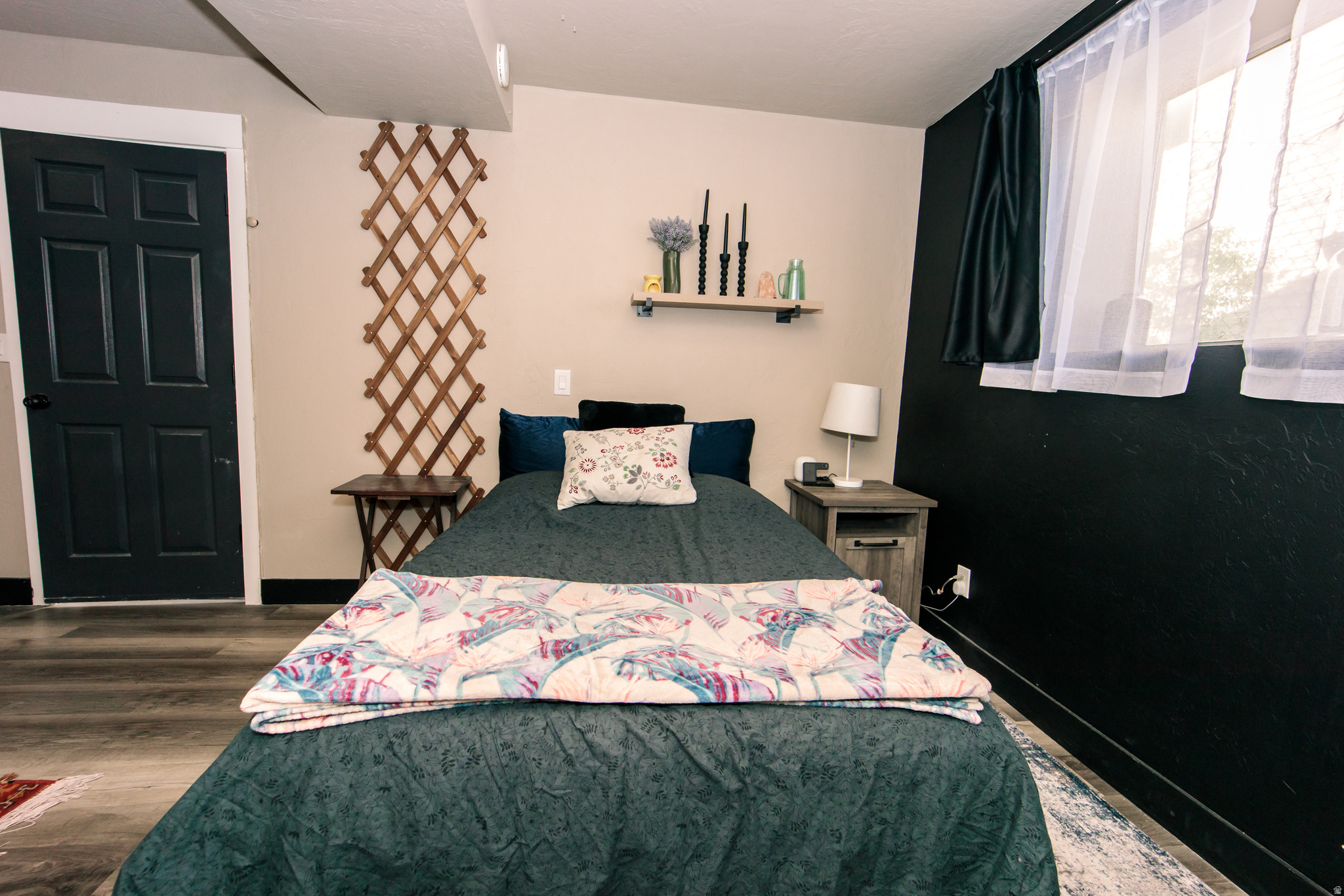 main property photo 22