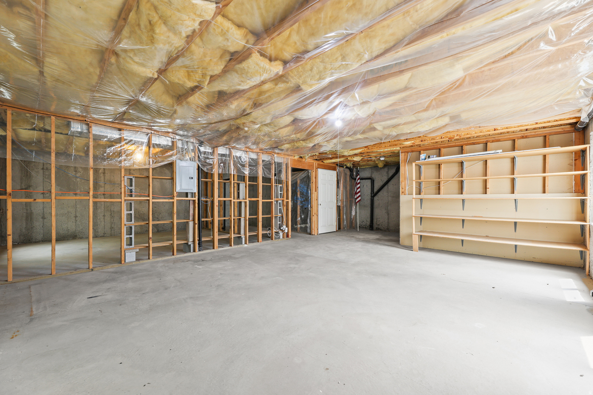 main property photo 32