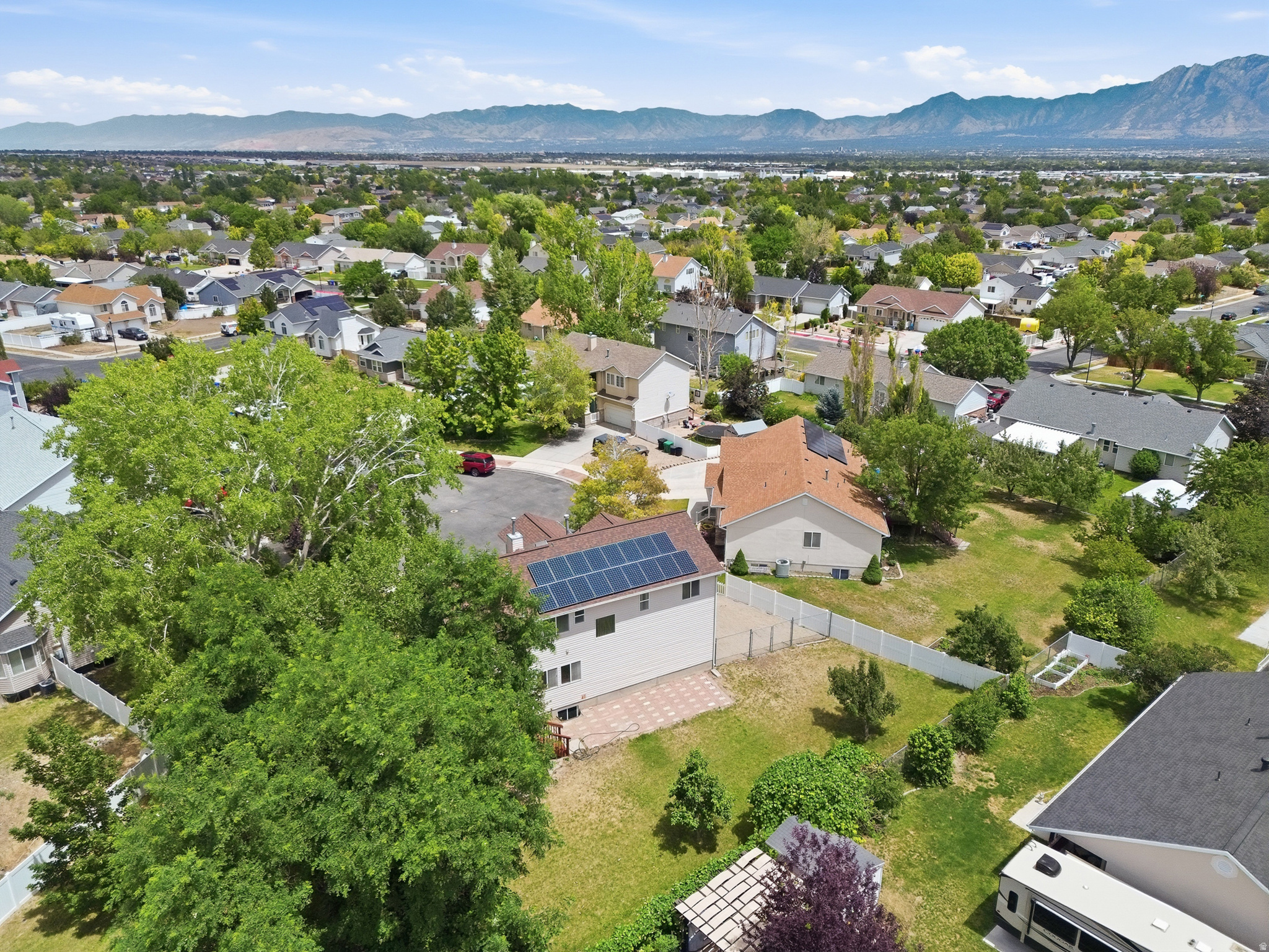 main property photo 47