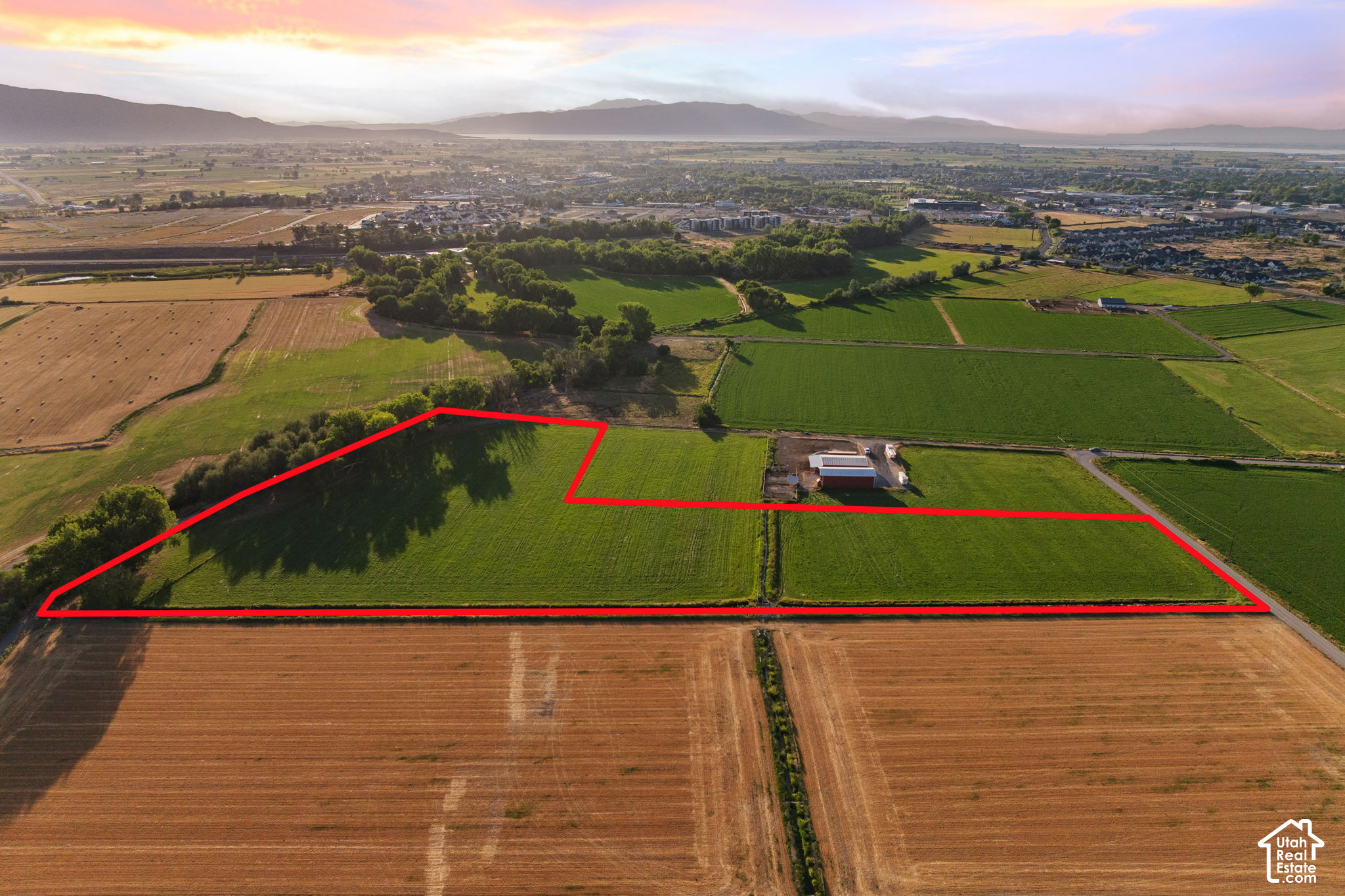 main property photo 5