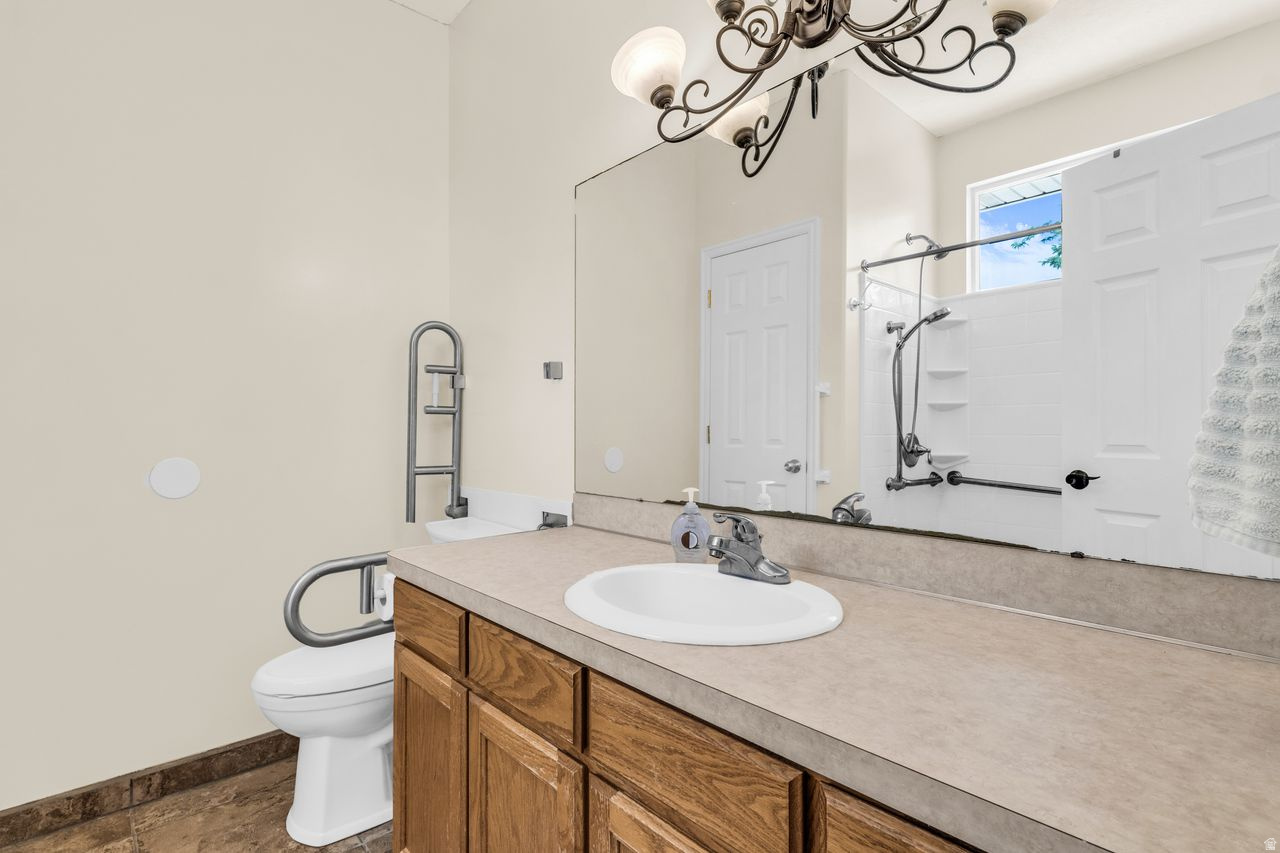 main property photo 16