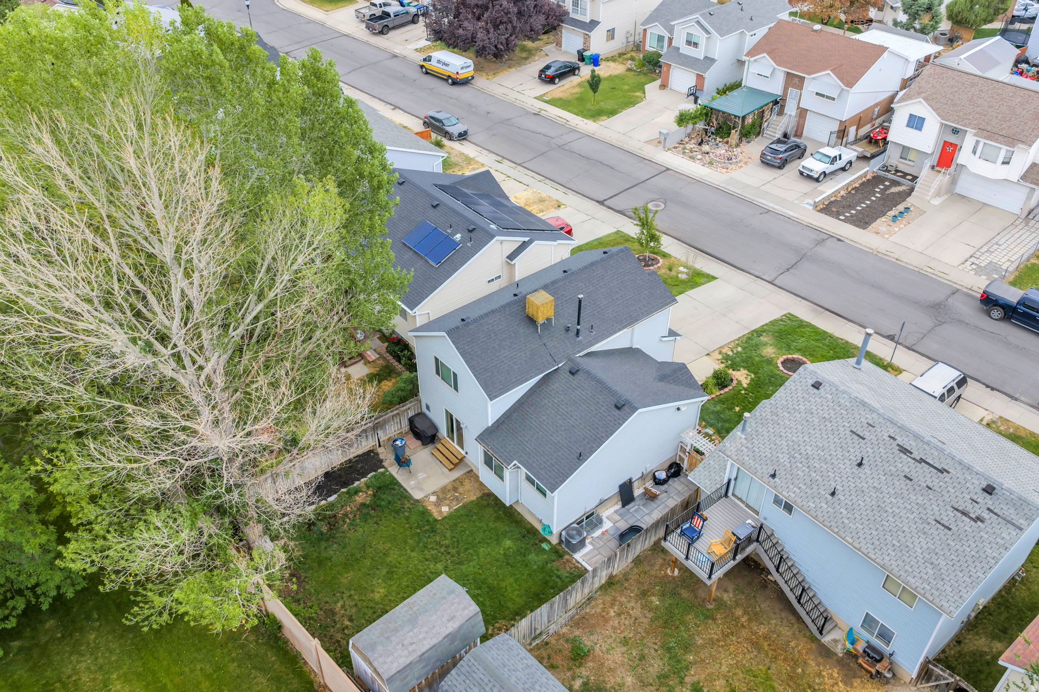 main property photo 23