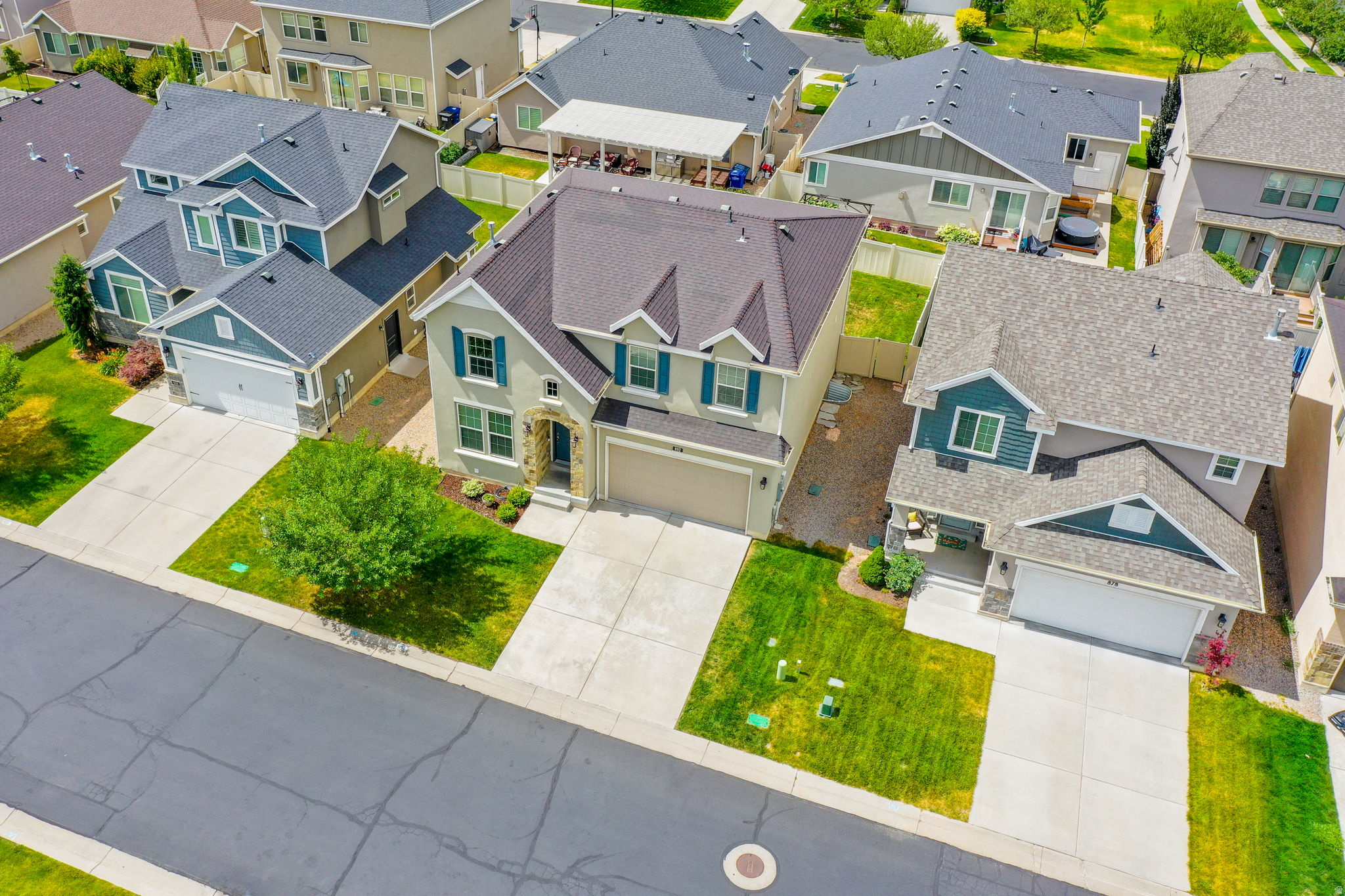 main property photo 30