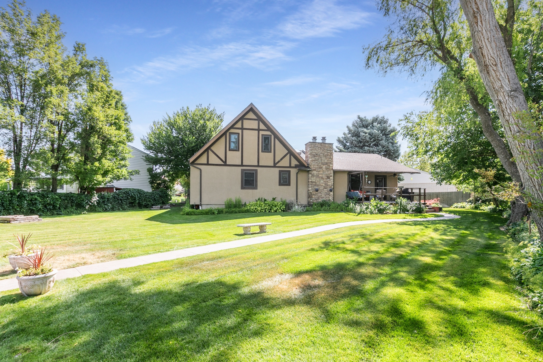 main property photo 38