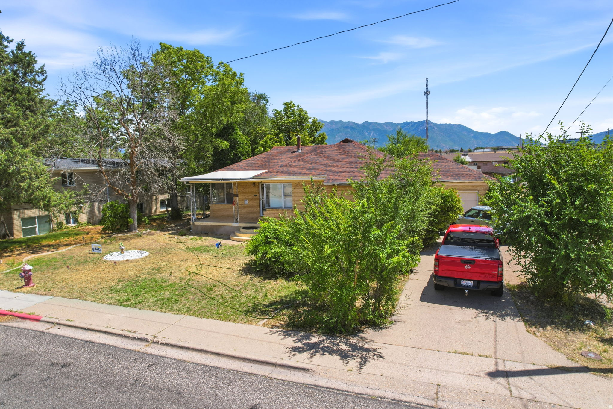 main property photo 8