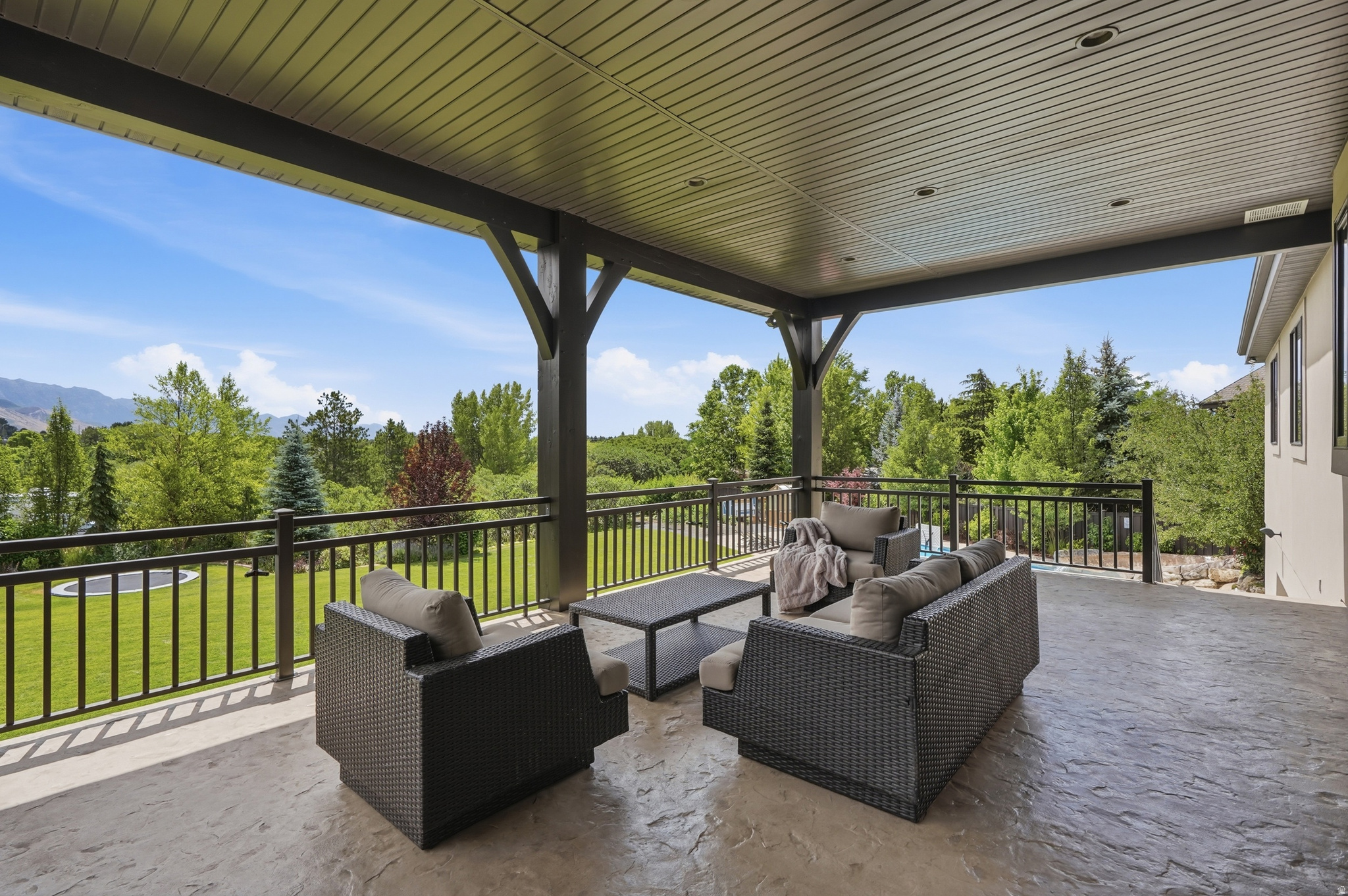main property photo 73