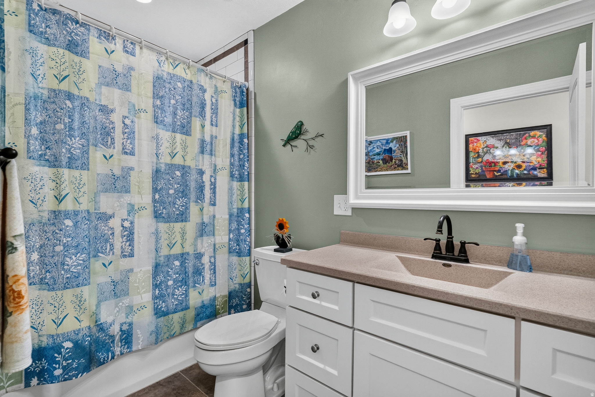 main property photo 14