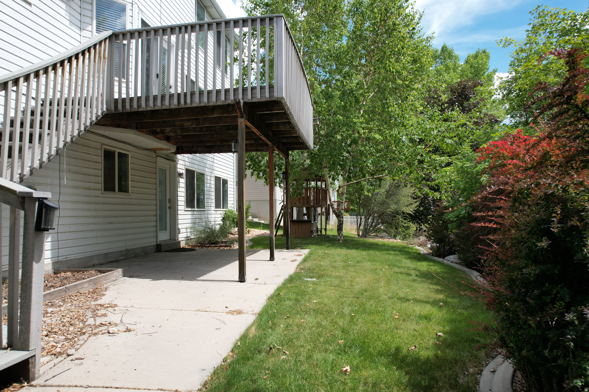 main property photo 51