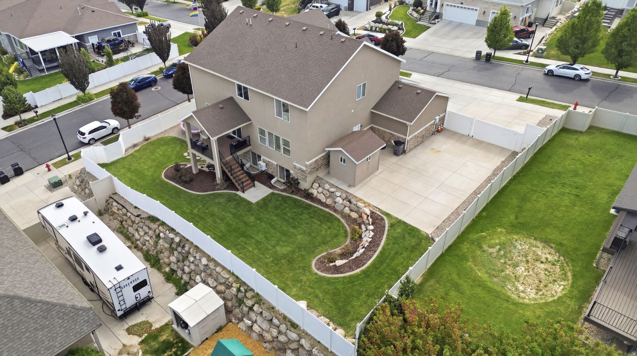main property photo 67