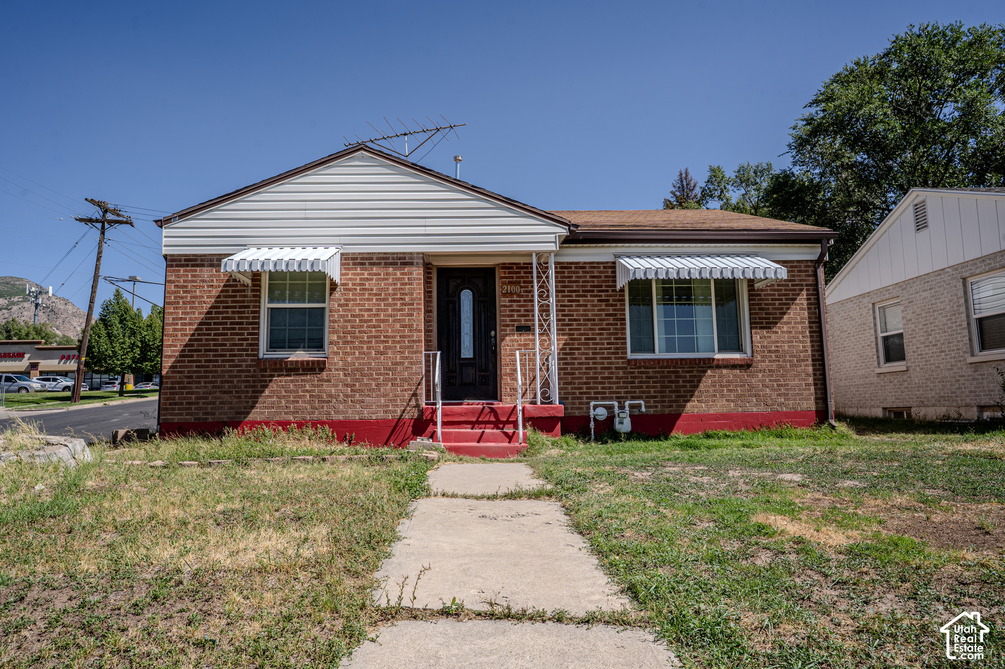 main property photo 13