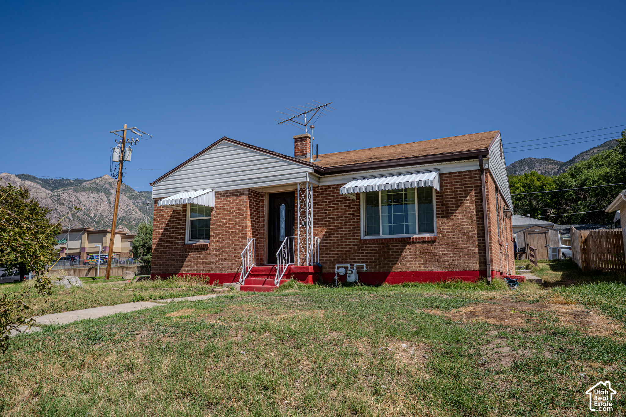 main property photo 14