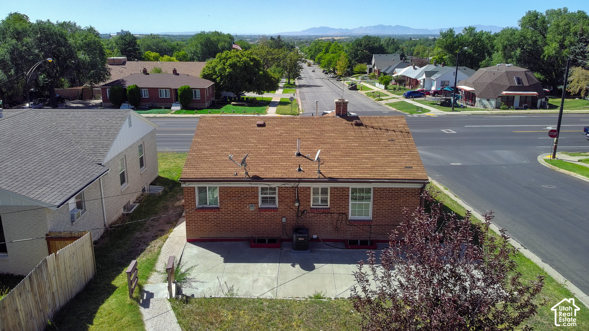 main property photo 5