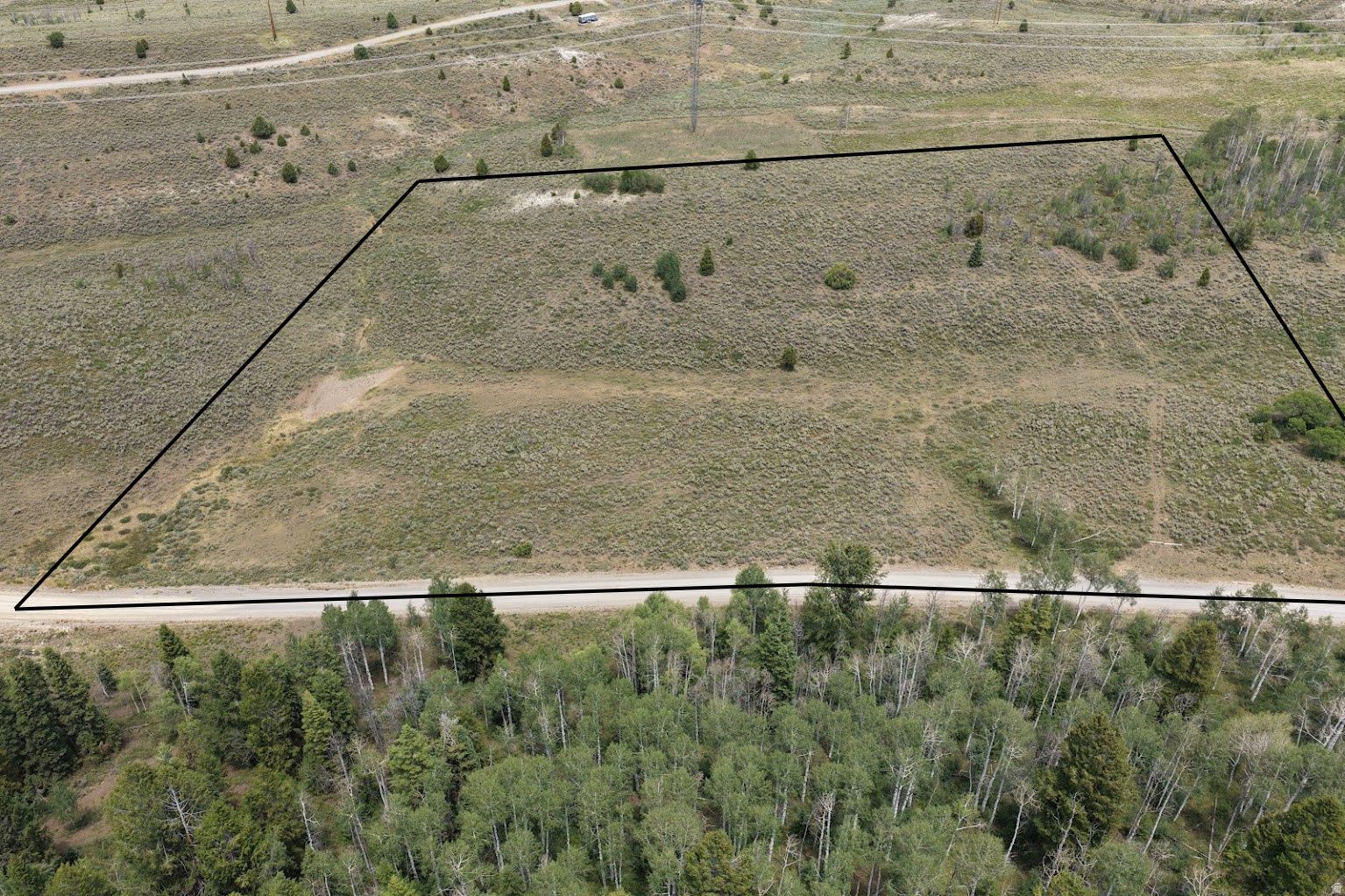 main property photo 28