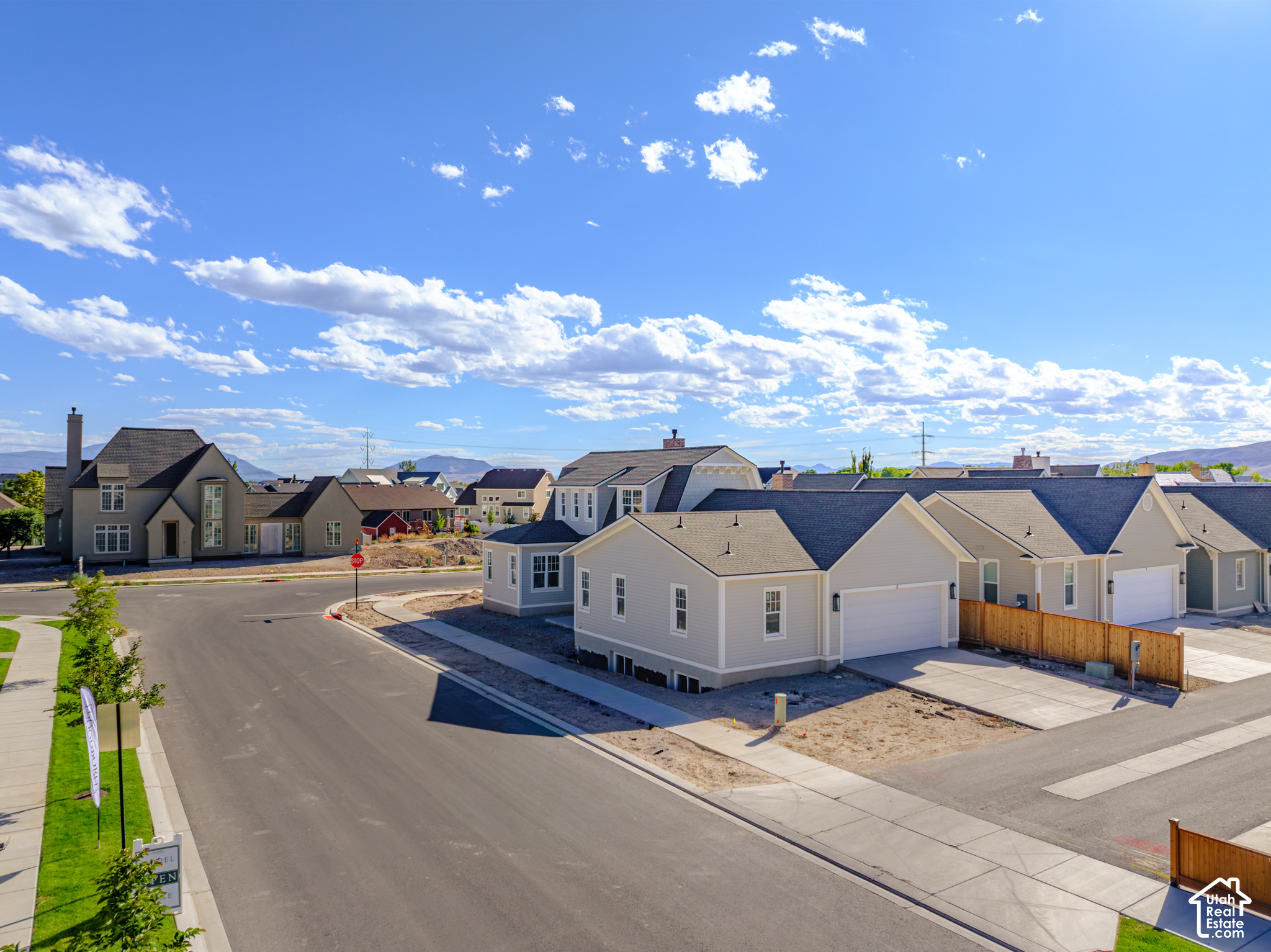 main property photo 13