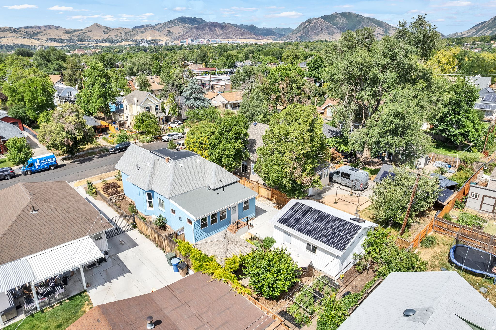 main property photo 35