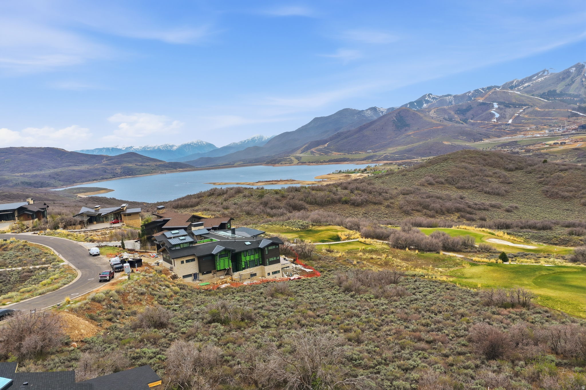 main property photo 31