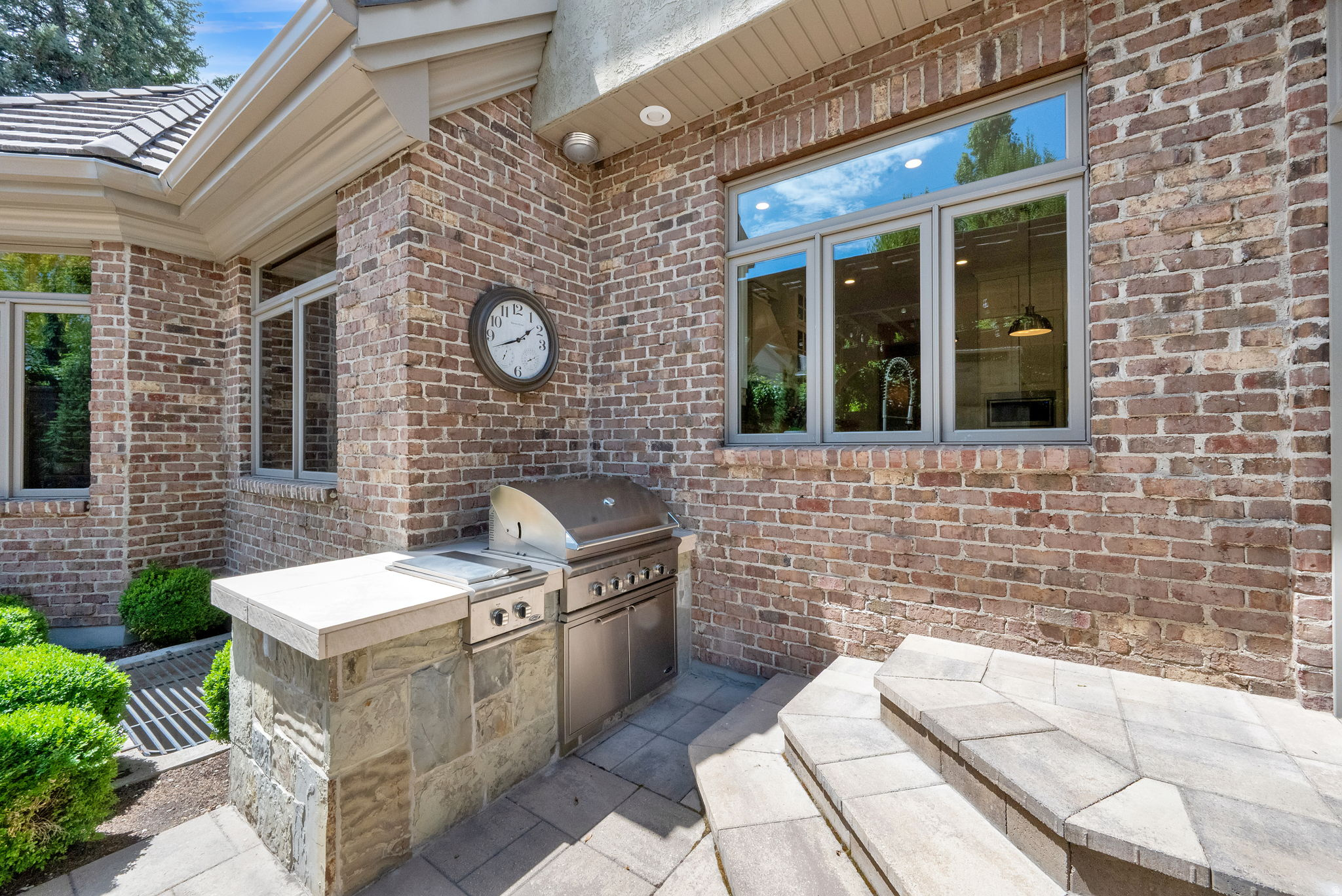 main property photo 60