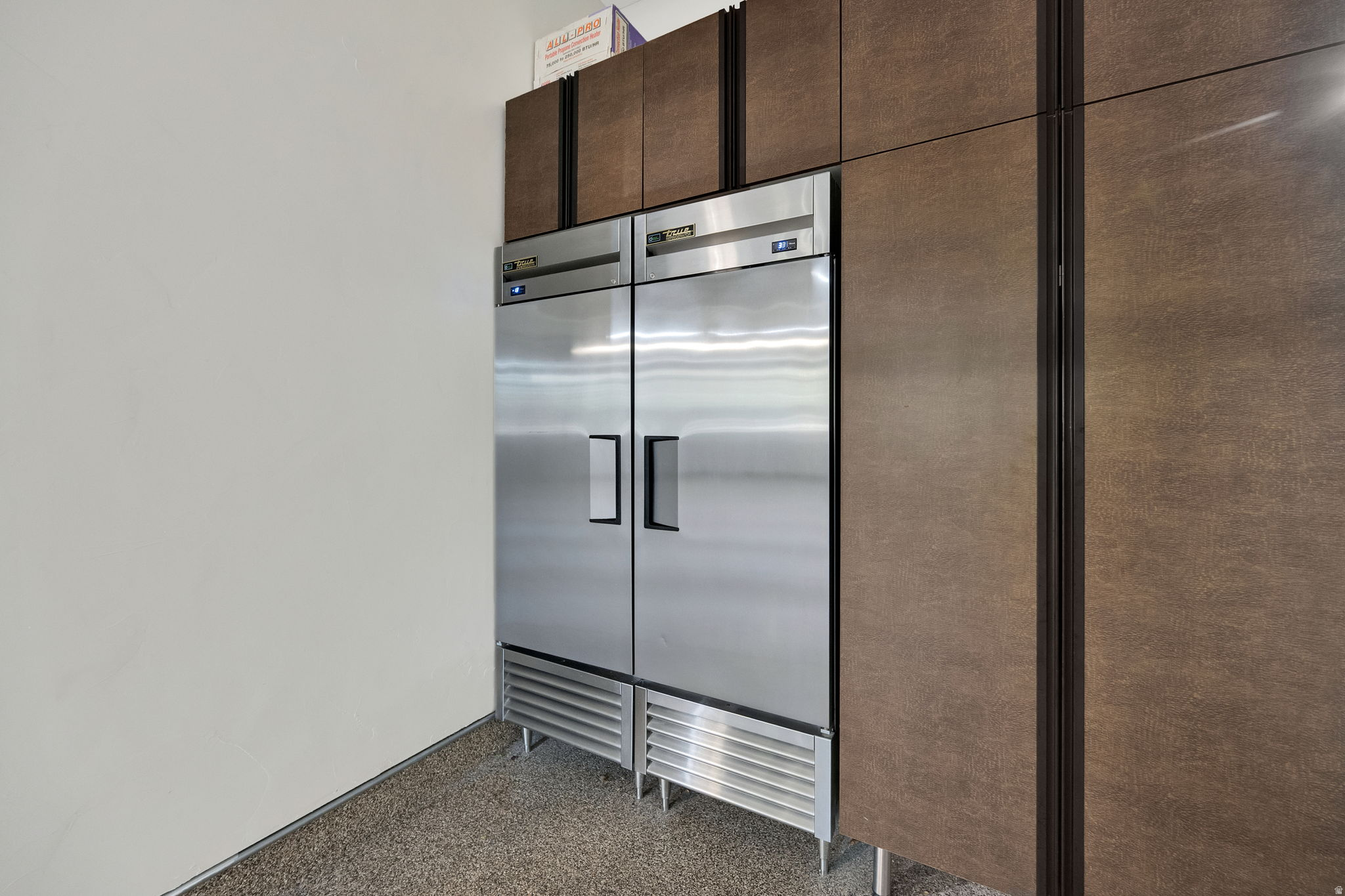 main property photo 70