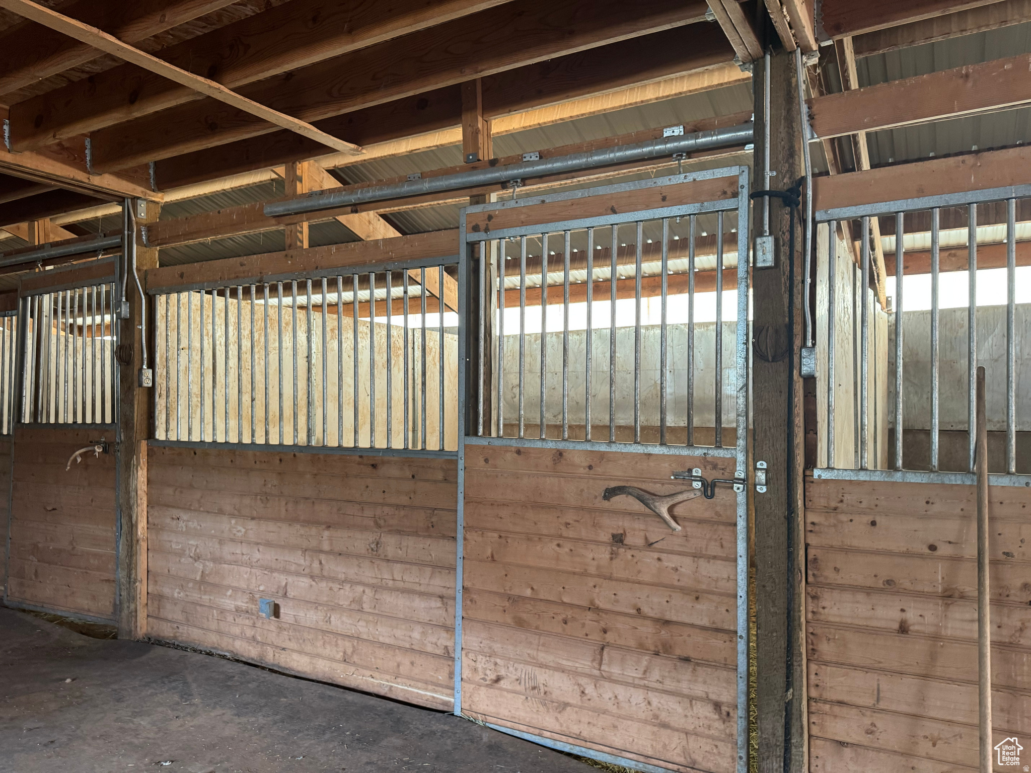 main property photo 44