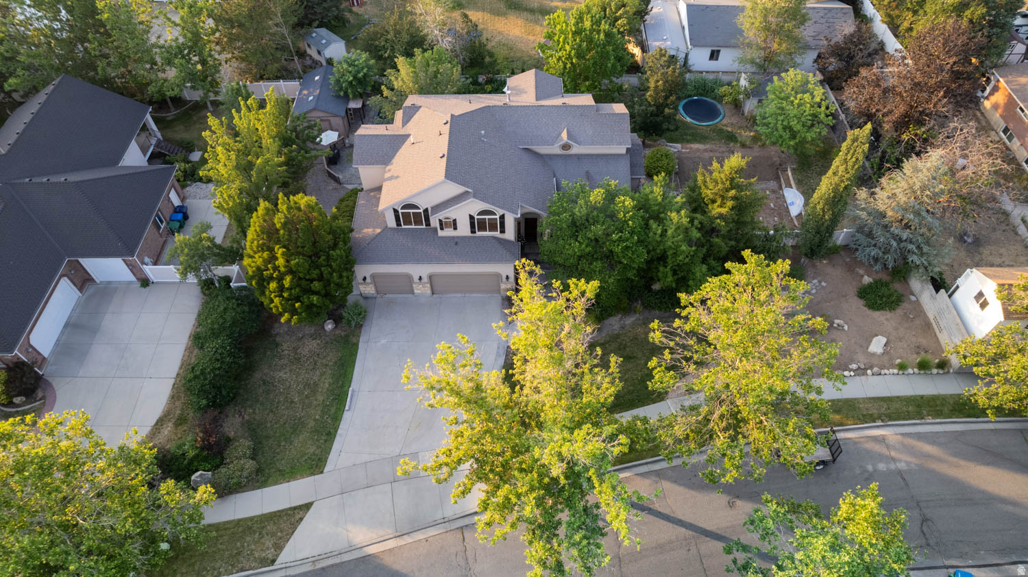 main property photo 49