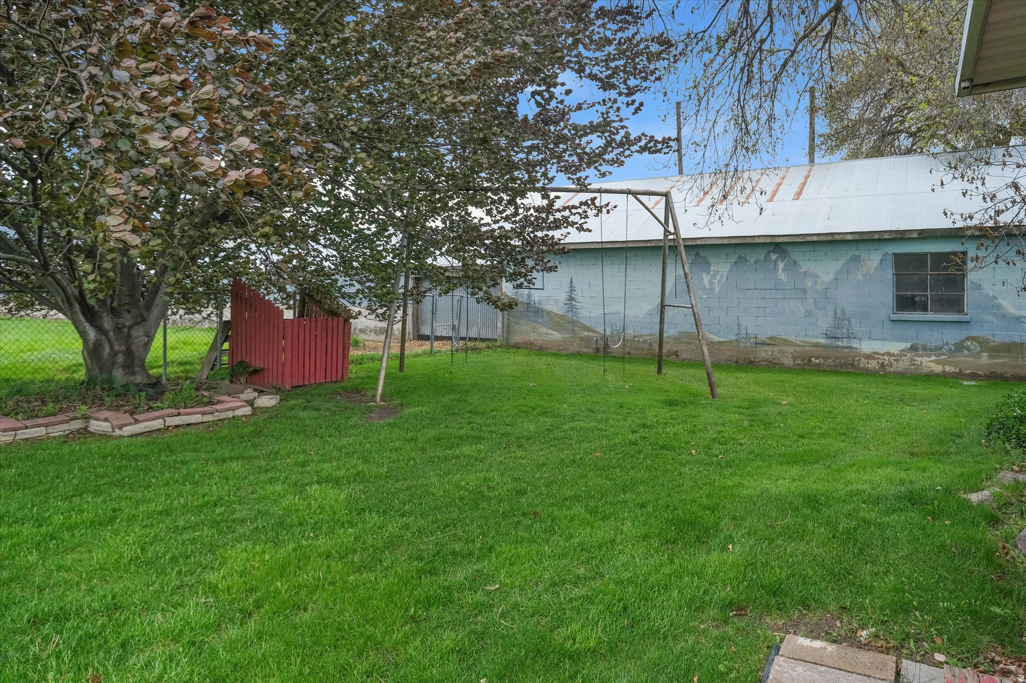 main property photo 46