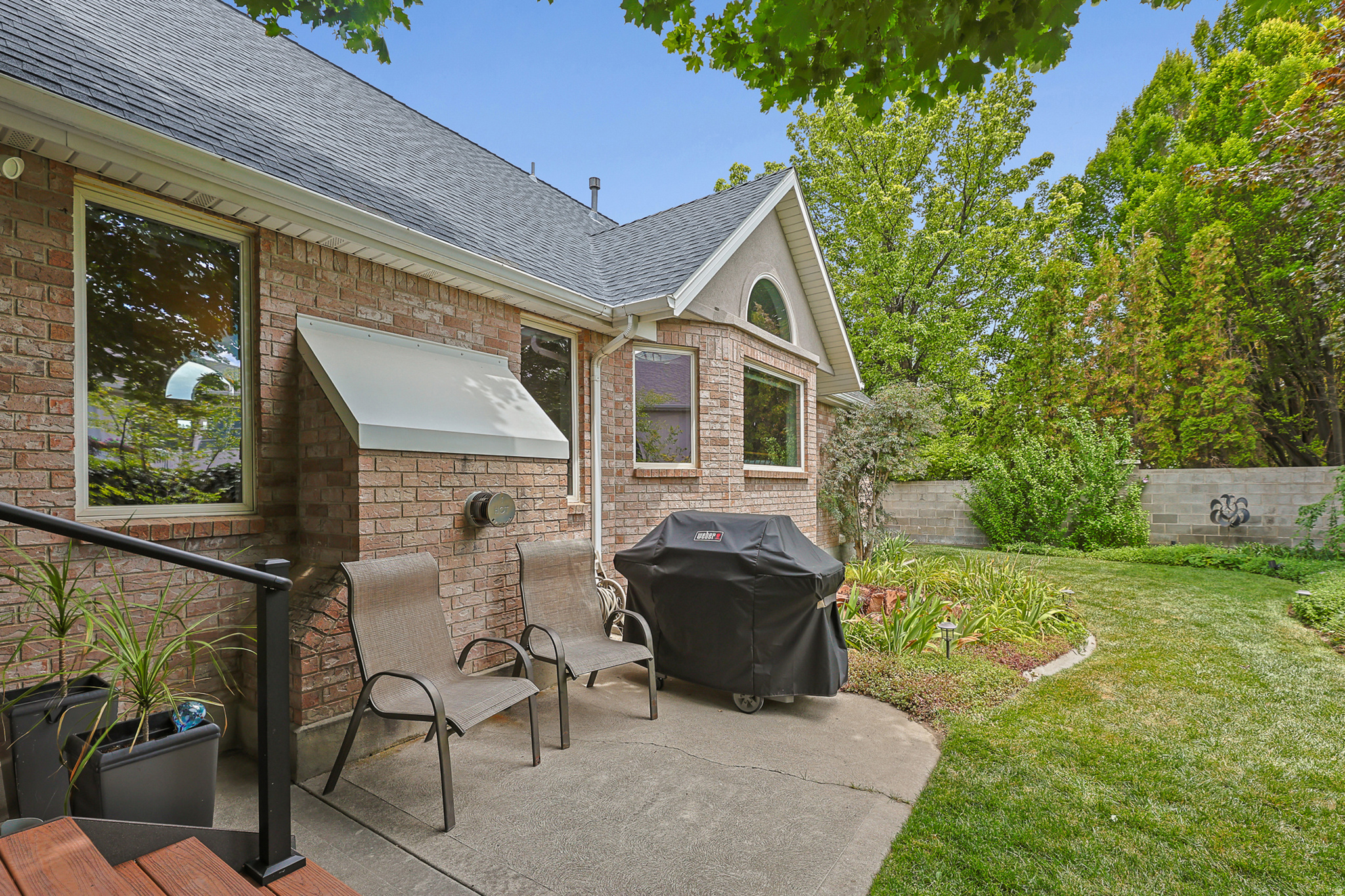 main property photo 43