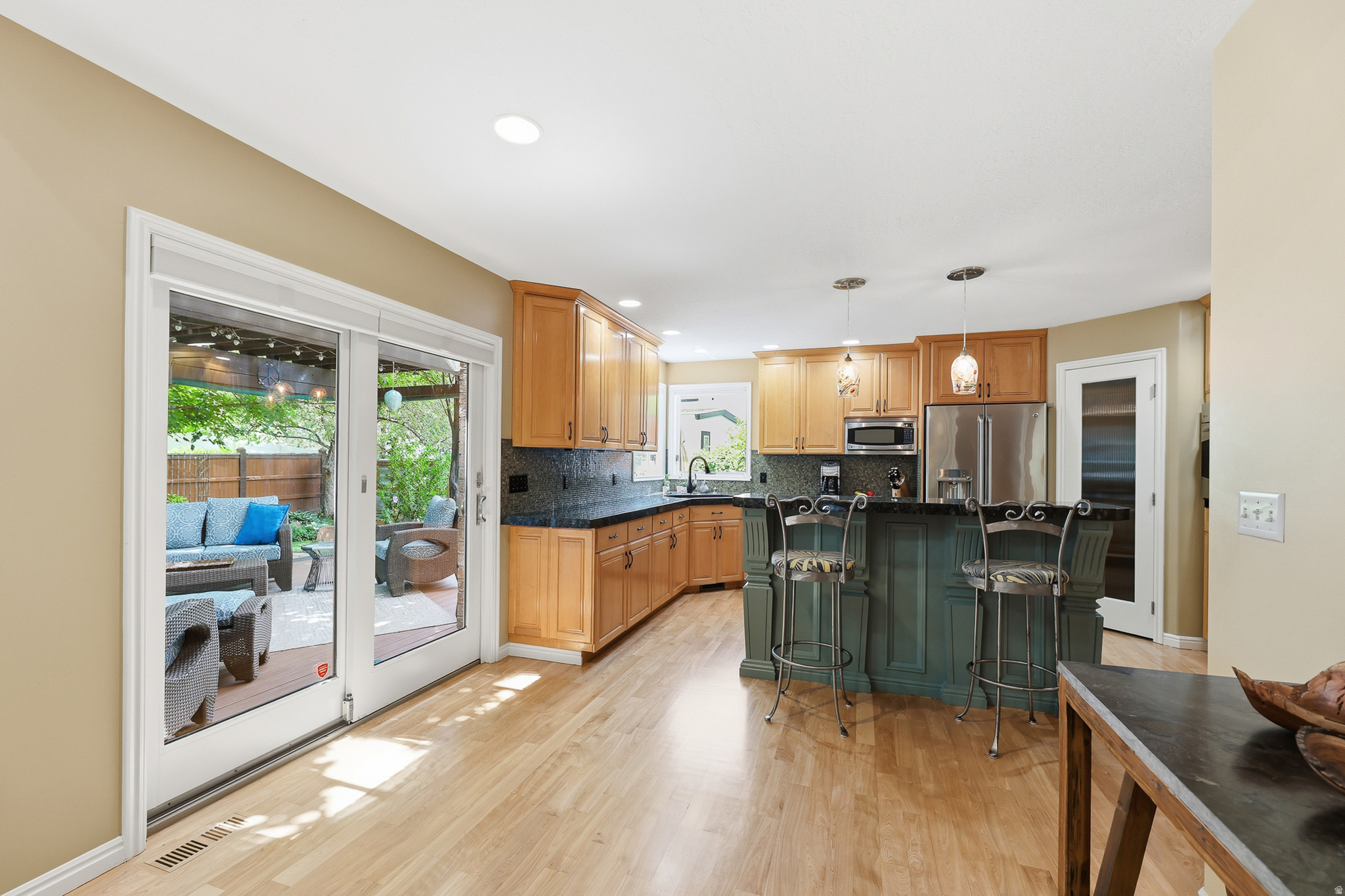 main property photo 7