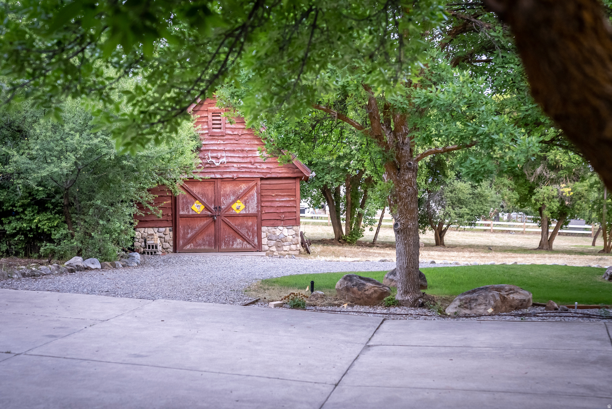main property photo 49