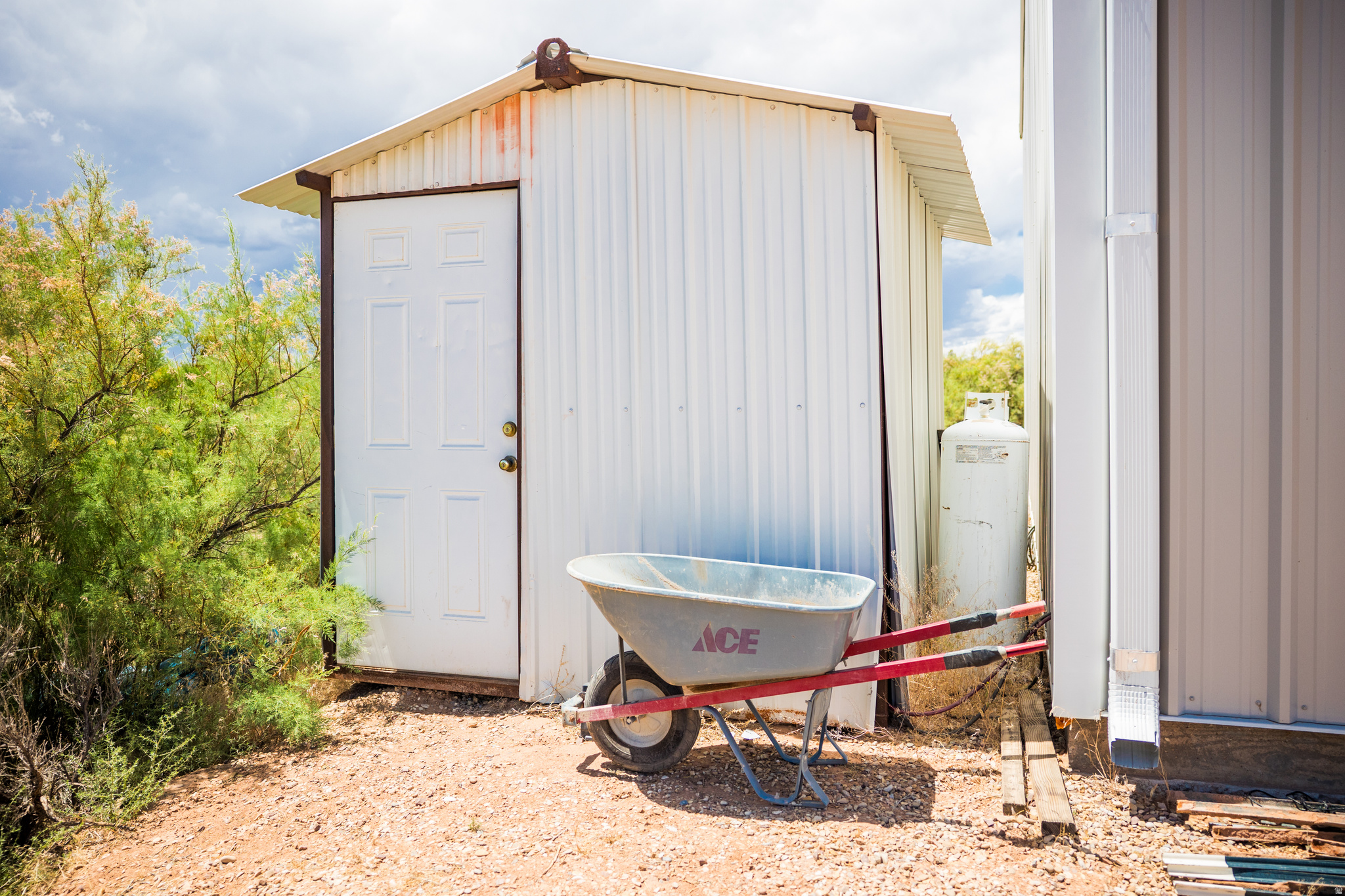 main property photo 44