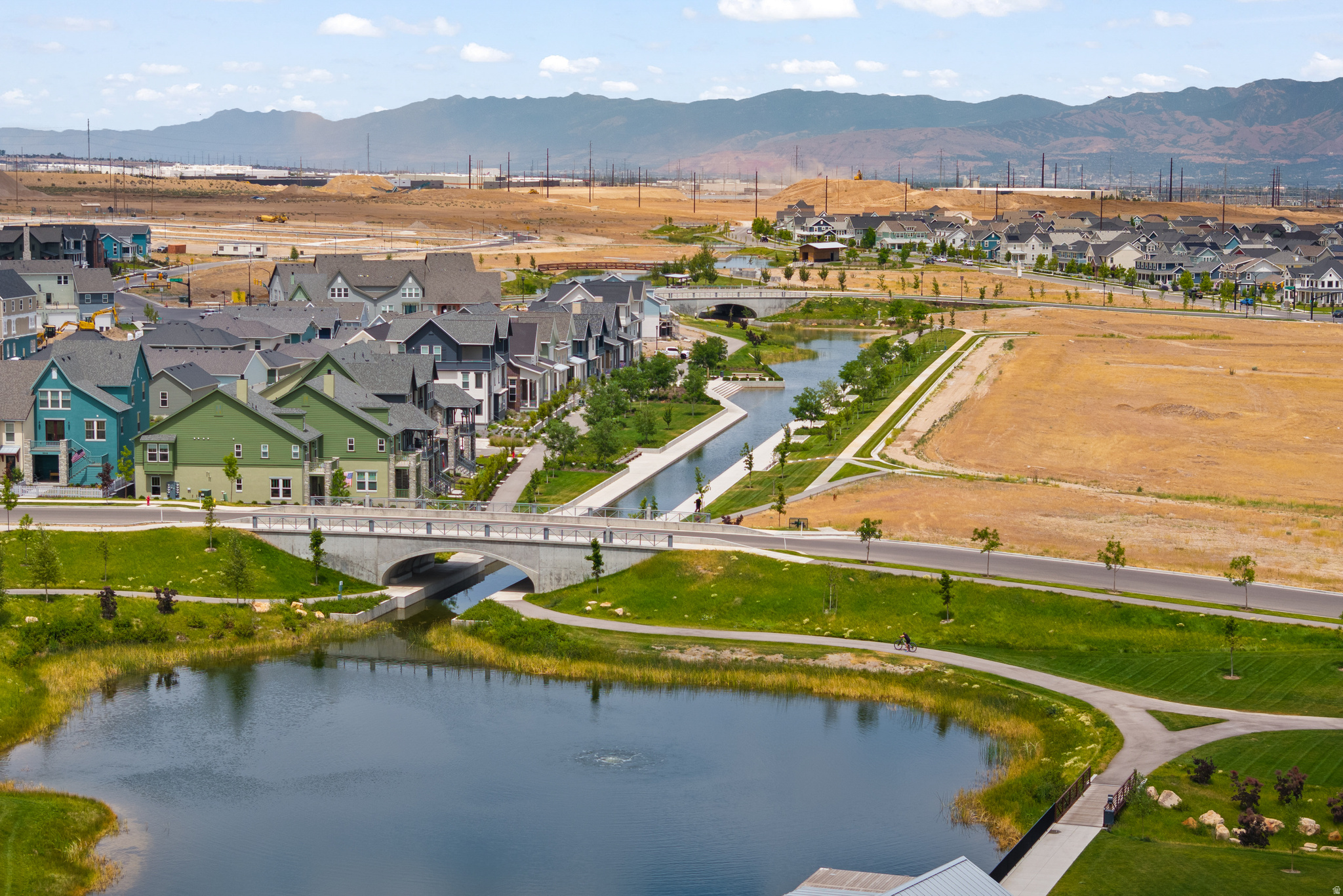 main property photo 37
