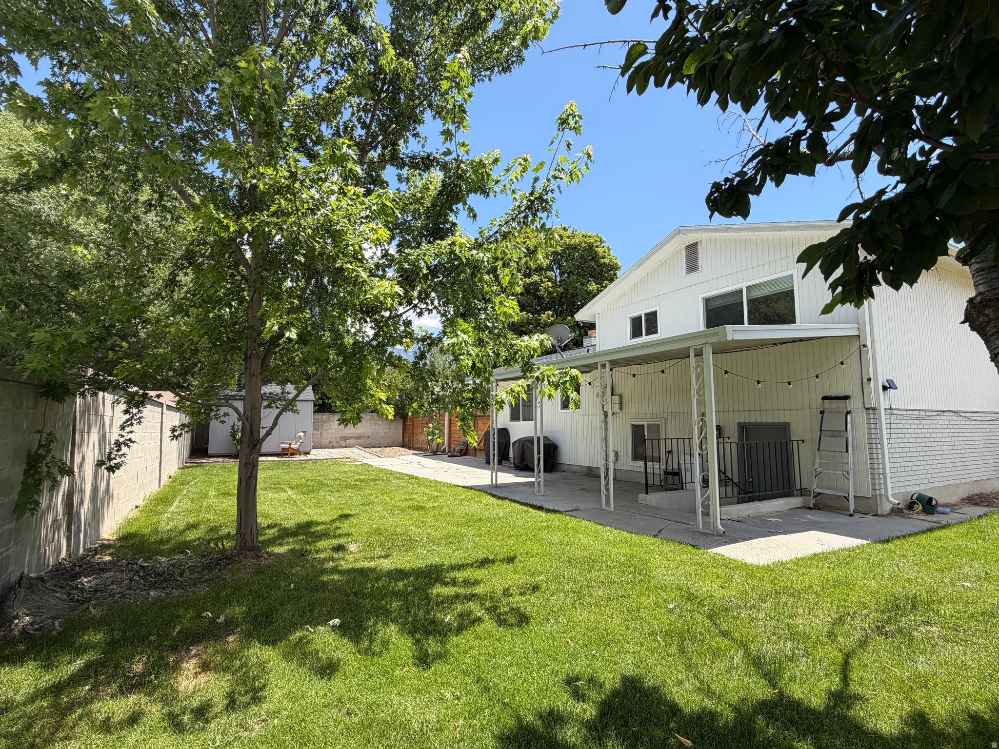 main property photo 15