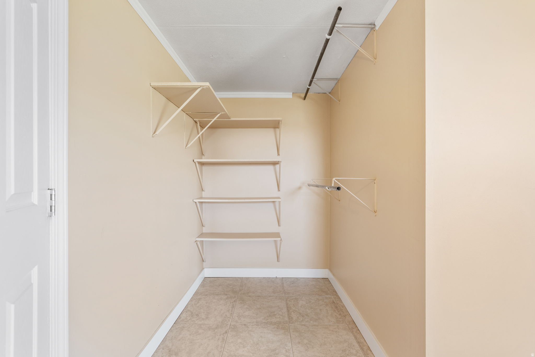 main property photo 111