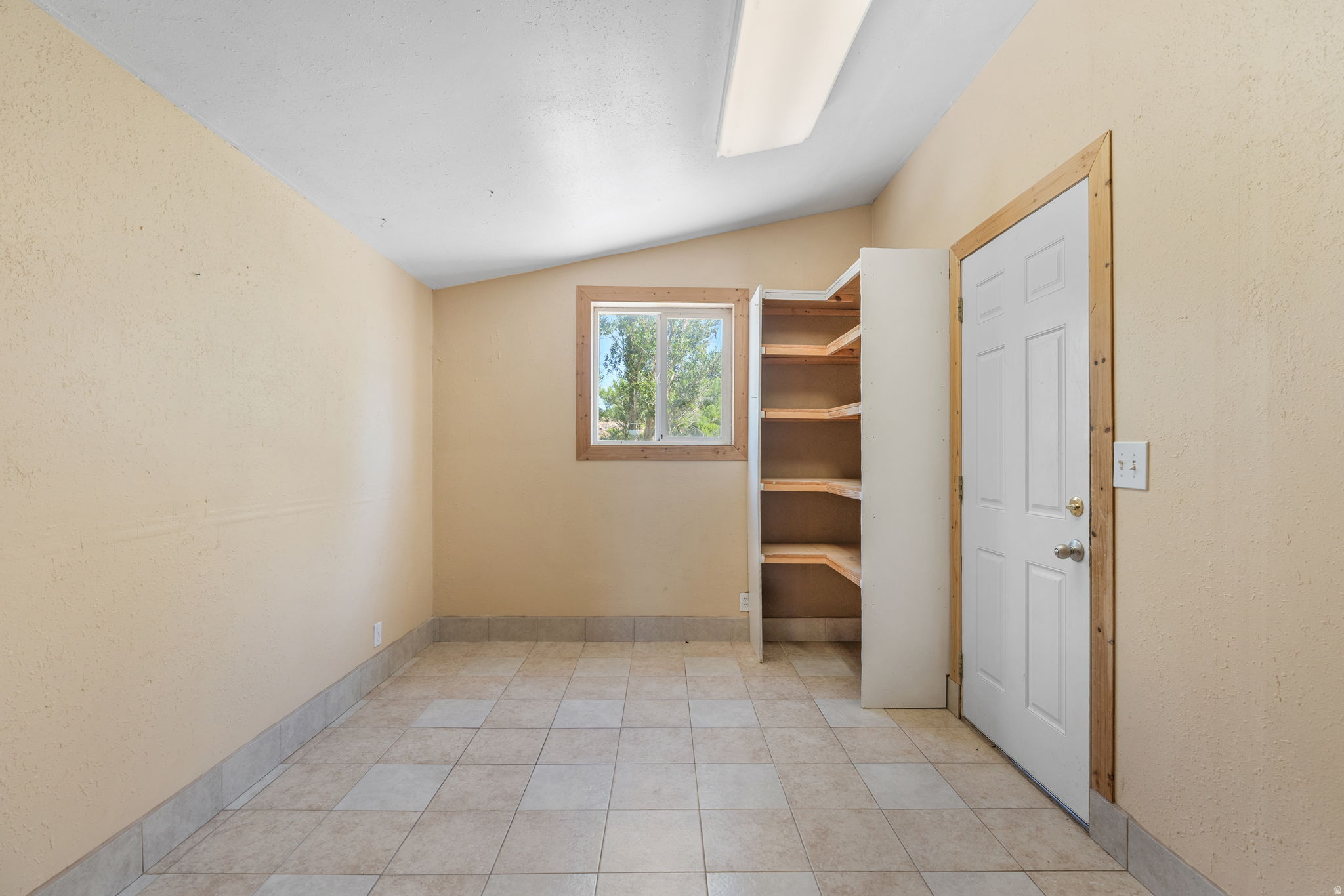 main property photo 115
