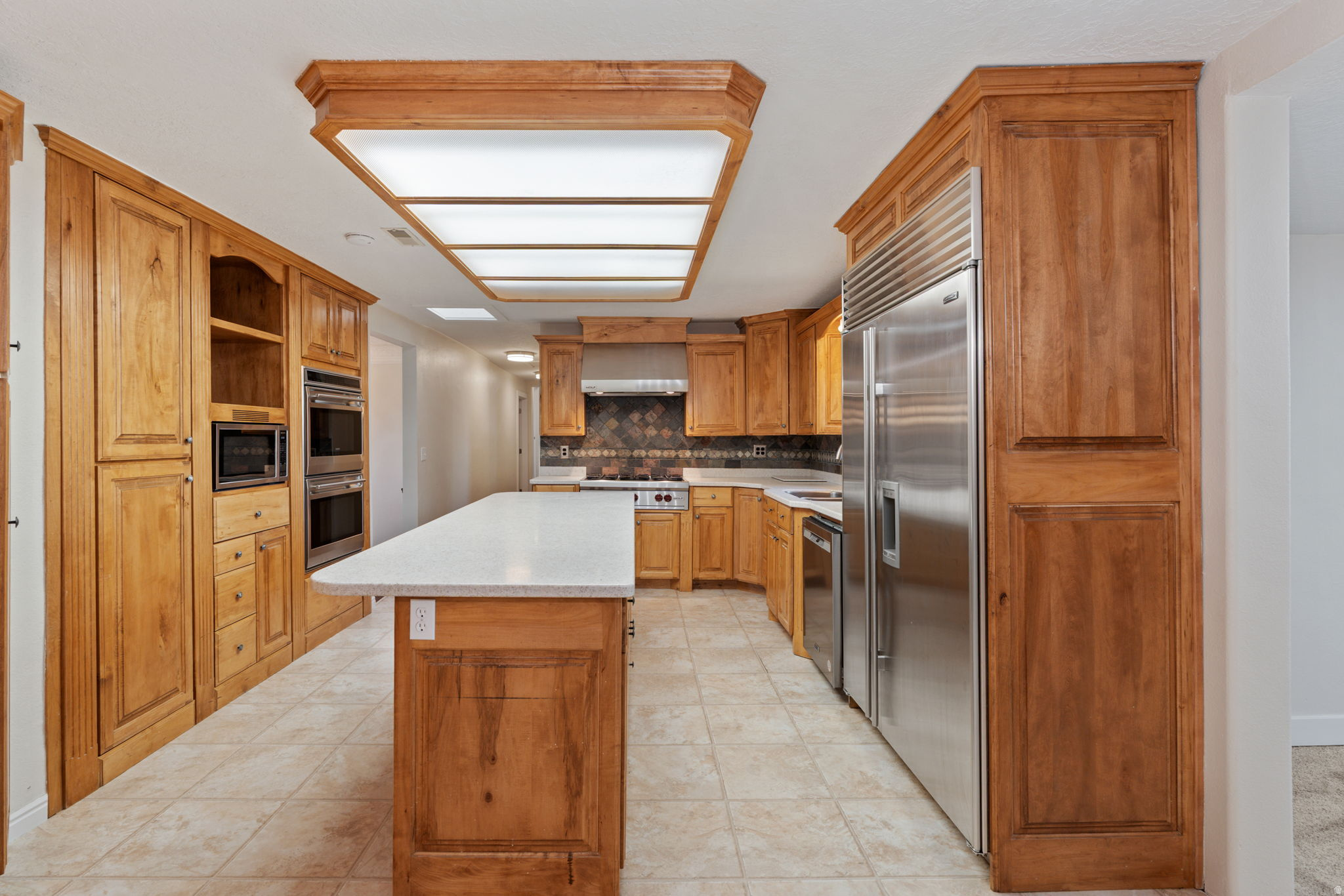main property photo 13