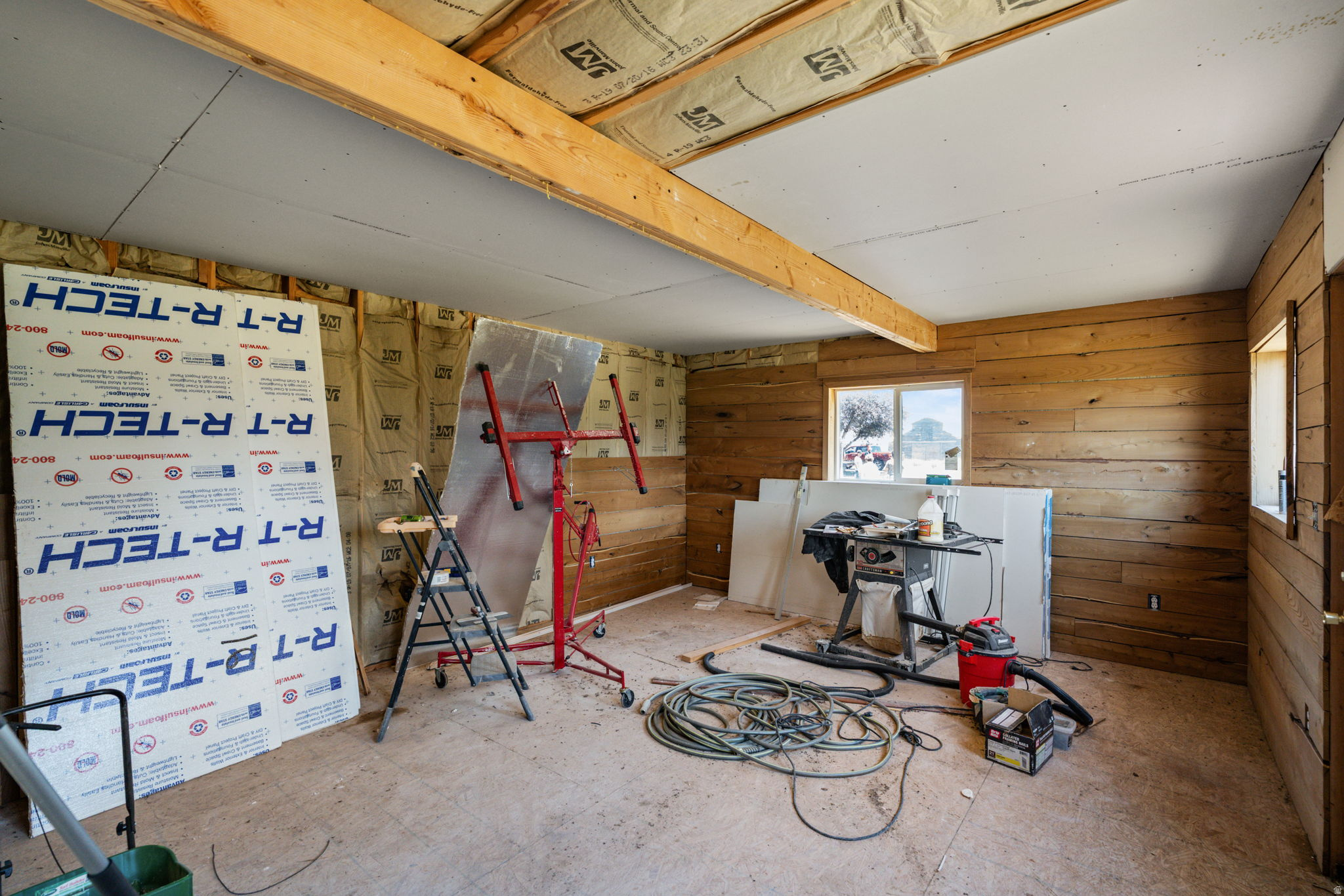 main property photo 76