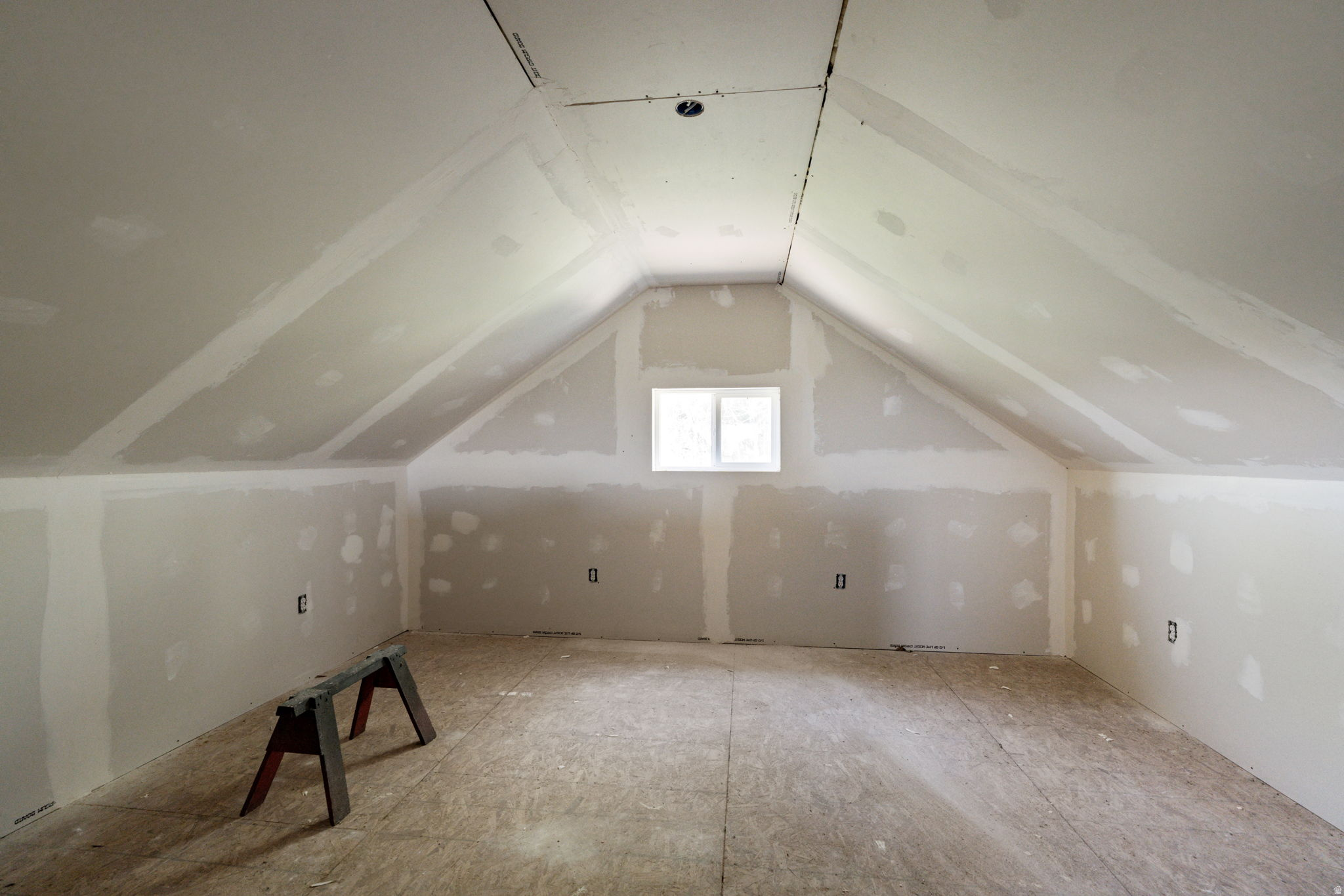 main property photo 78