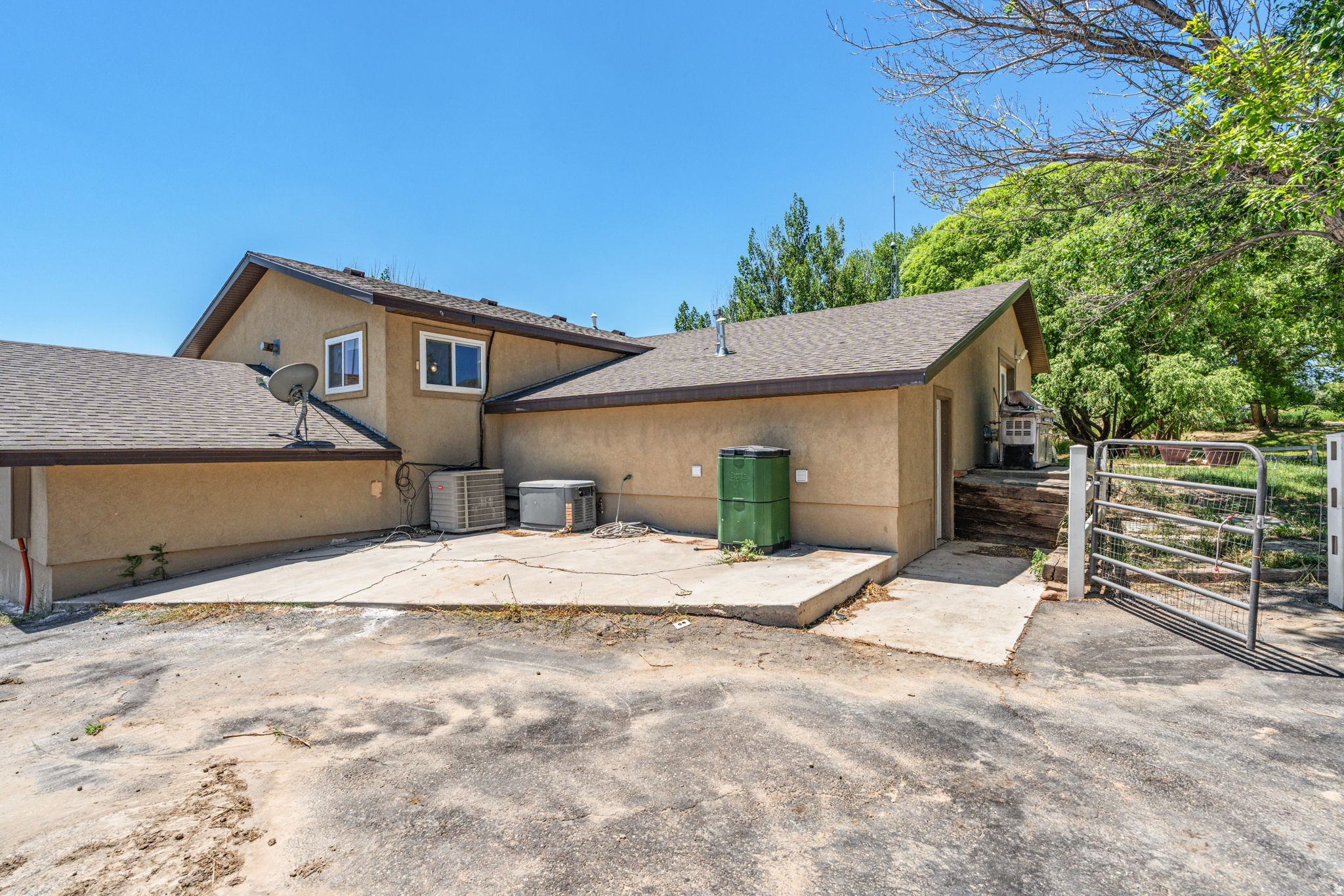 main property photo 83