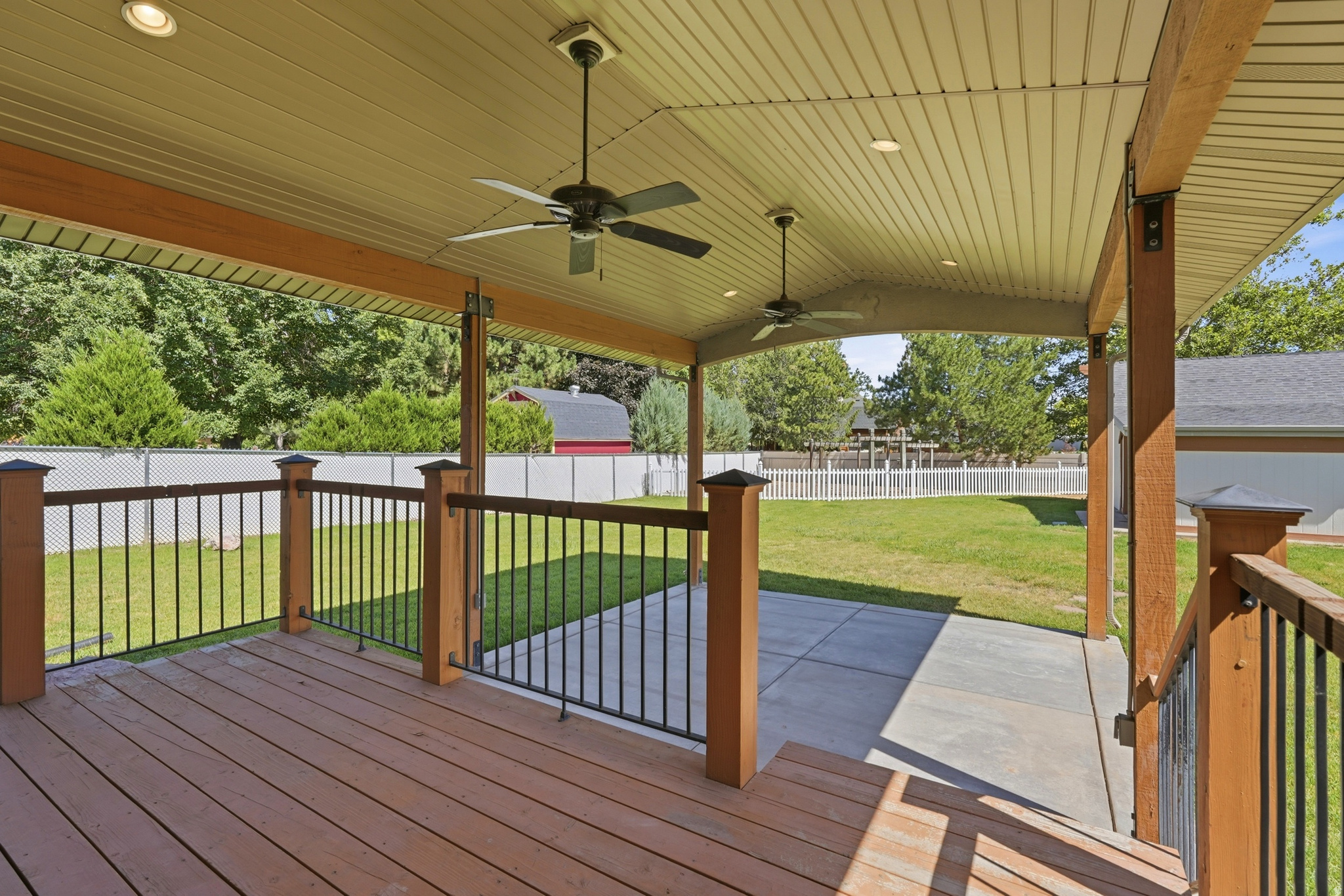 main property photo 50