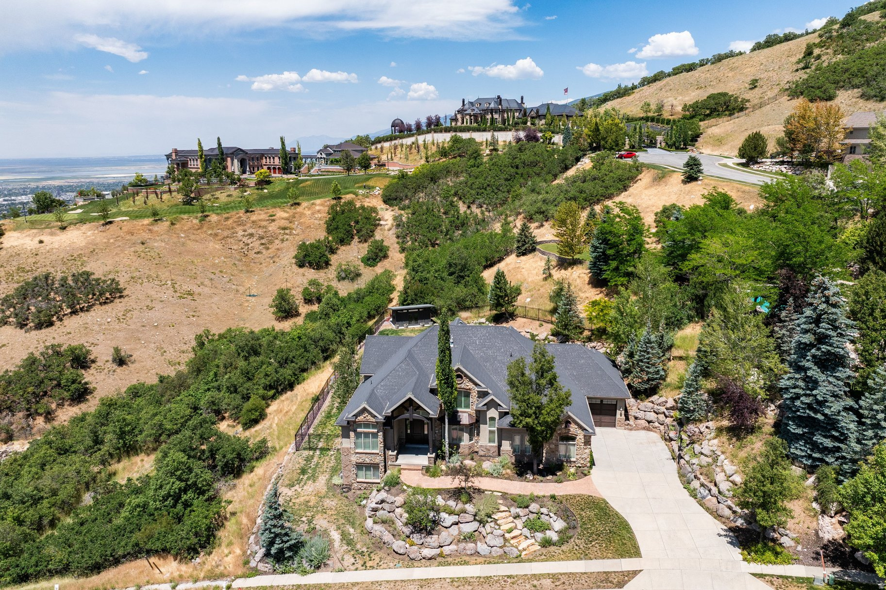 main property photo 18