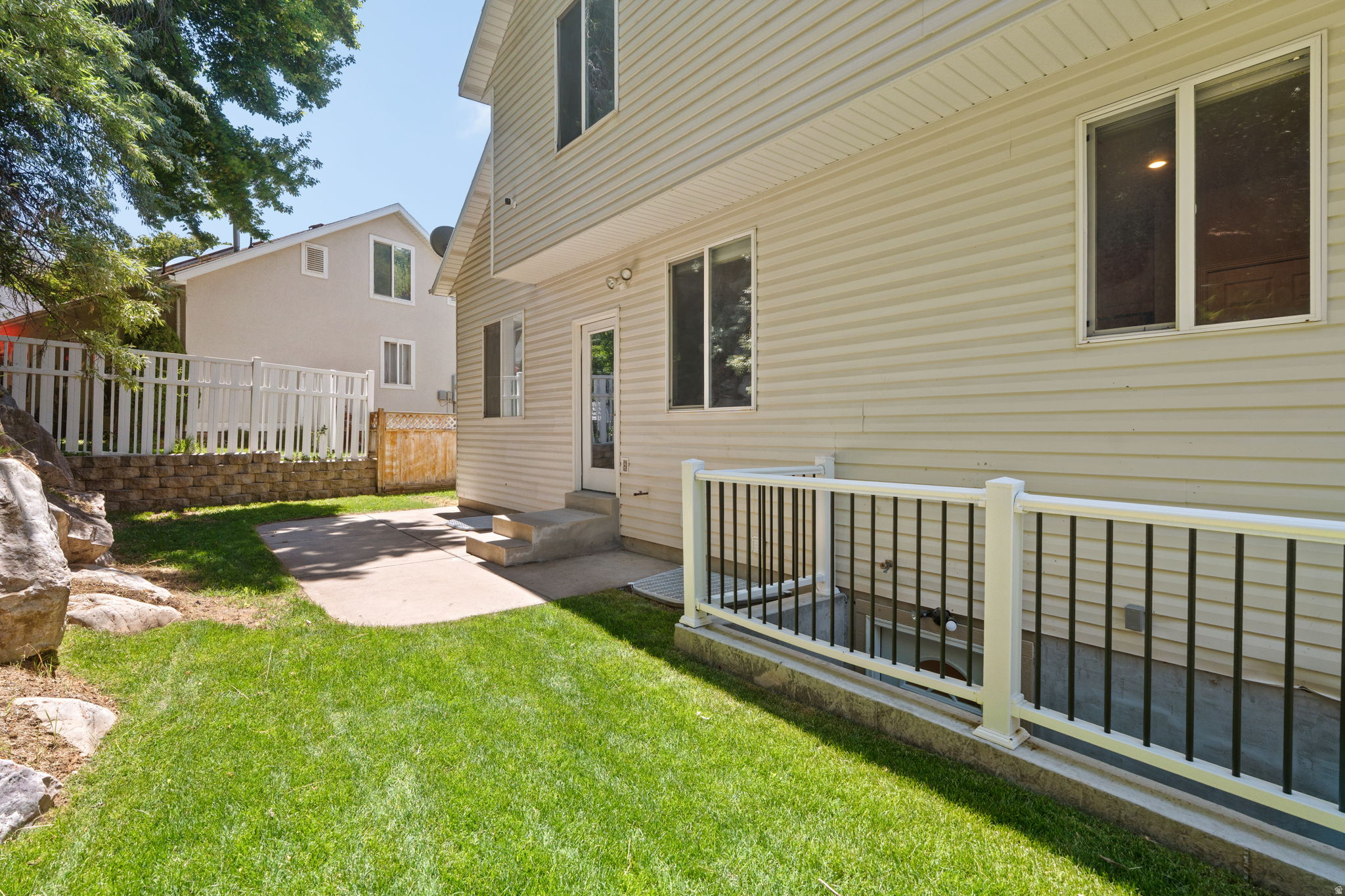main property photo 51