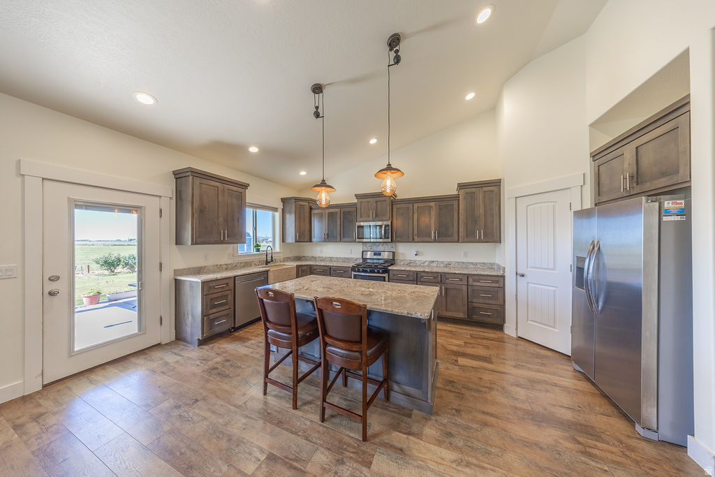 main property photo 13