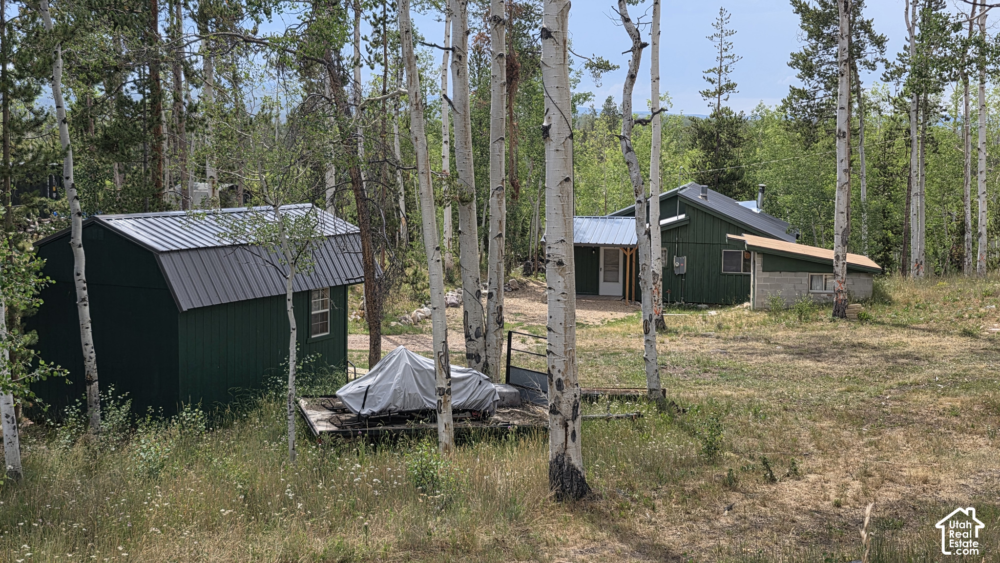 main property photo 30