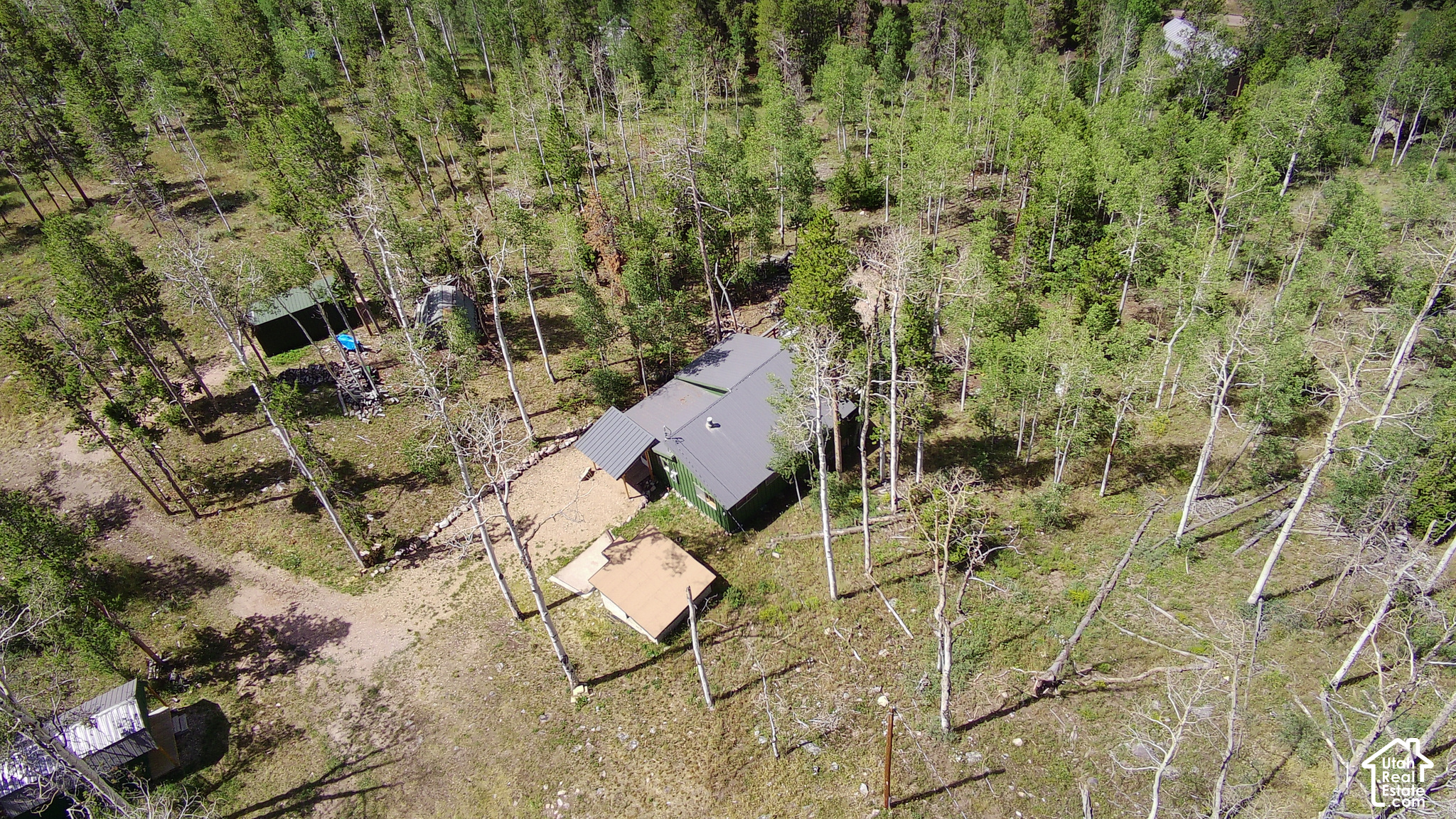 main property photo 33