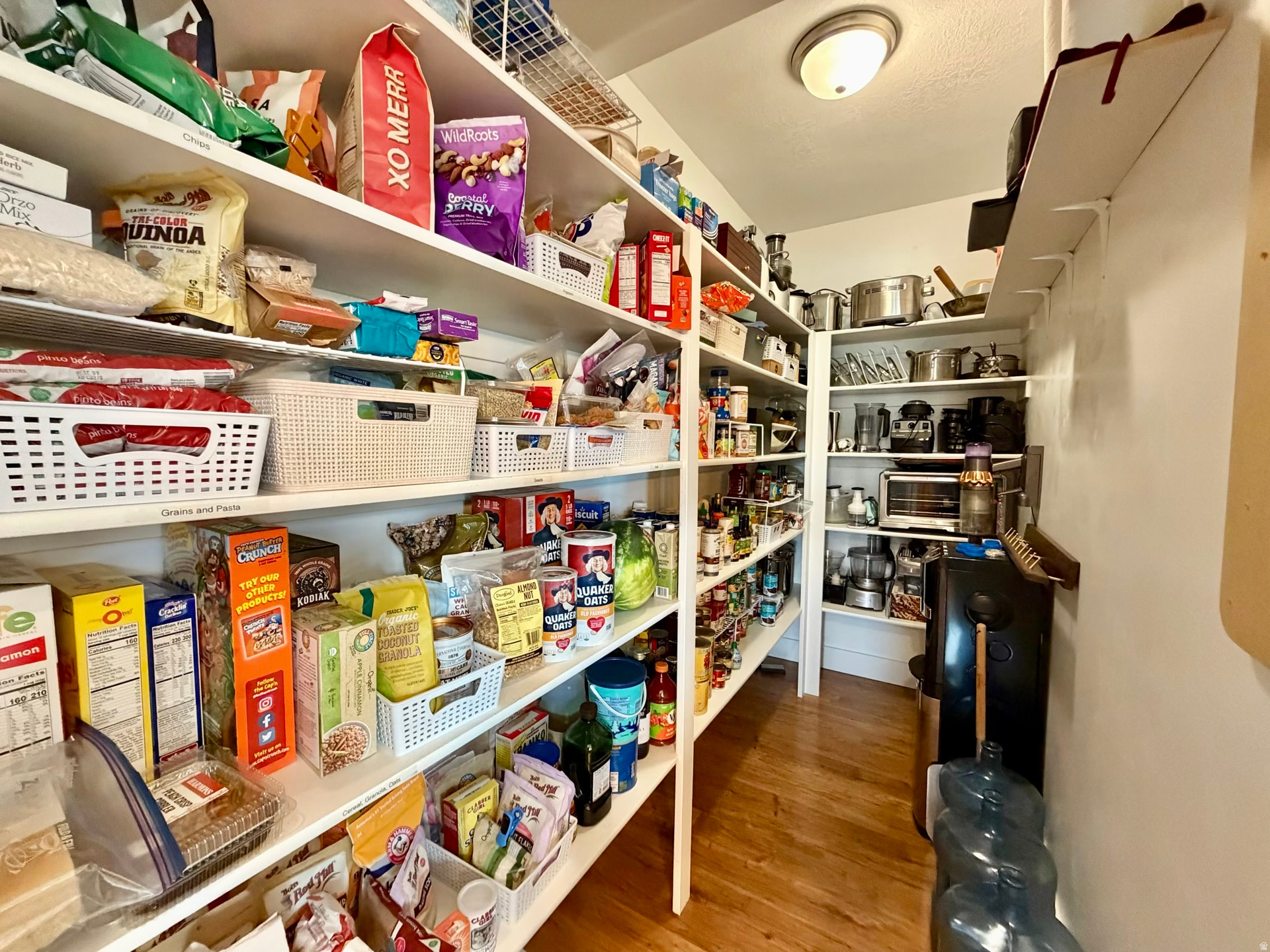 main property photo 14
