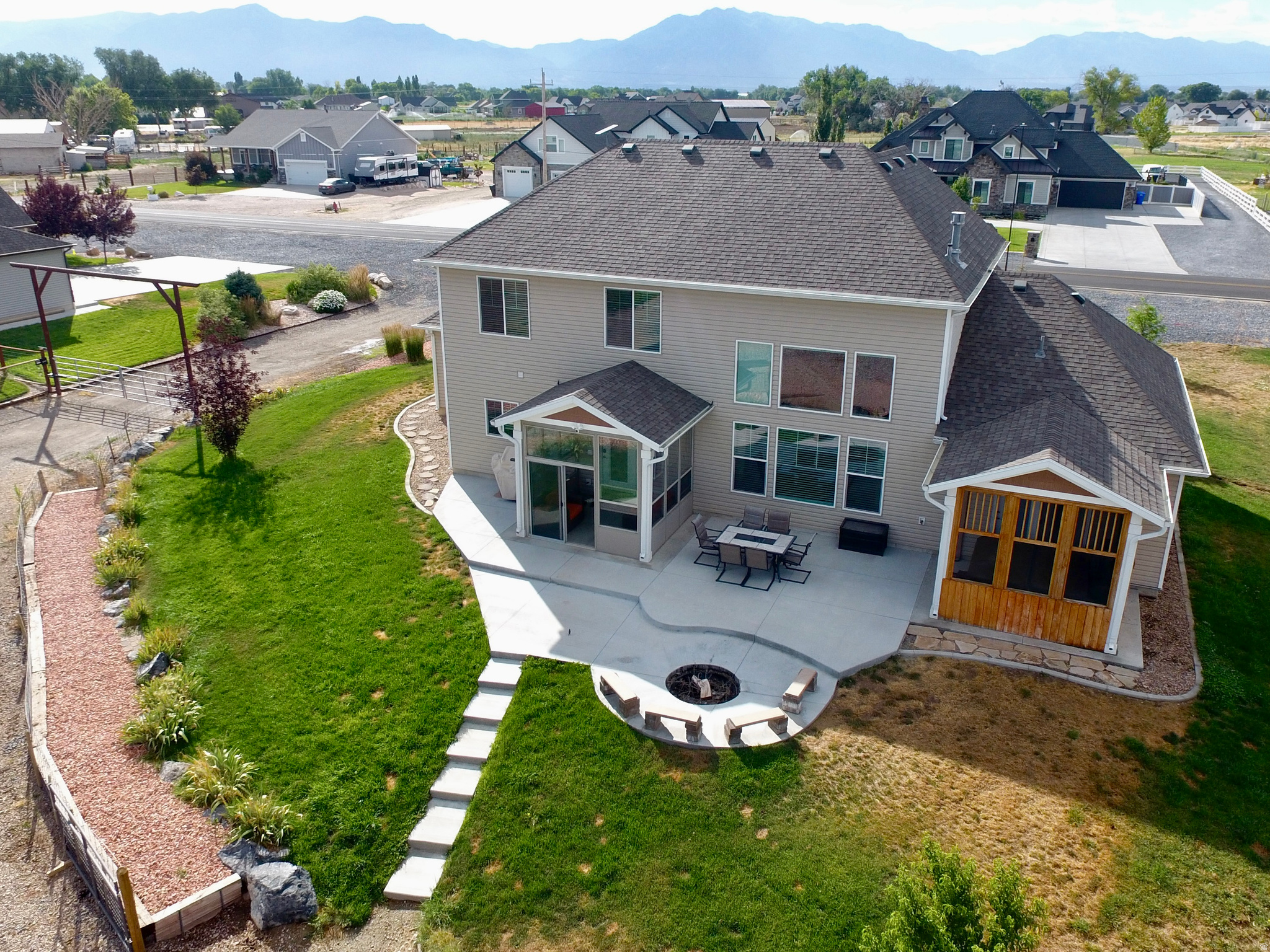 main property photo 47