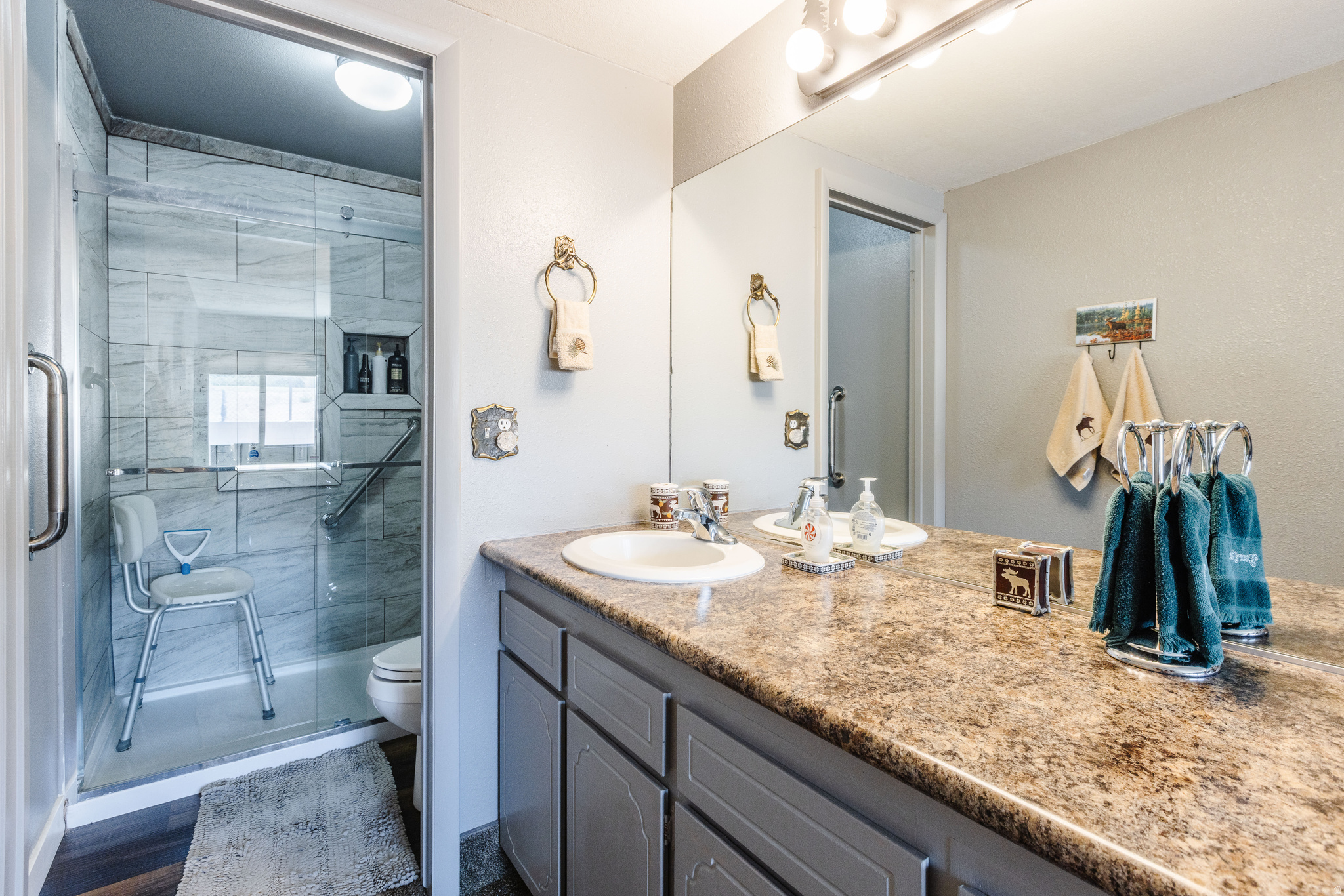 main property photo 19