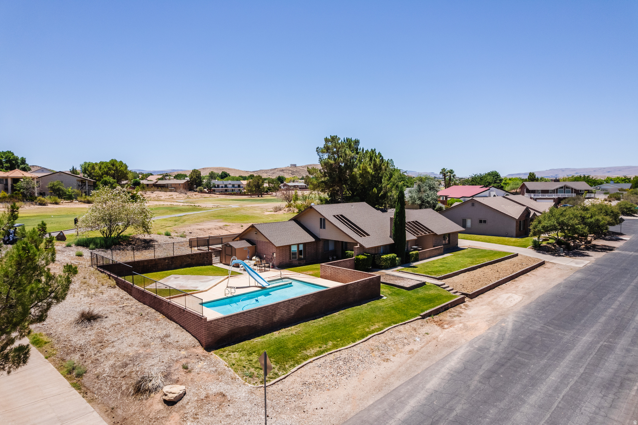 main property photo 38